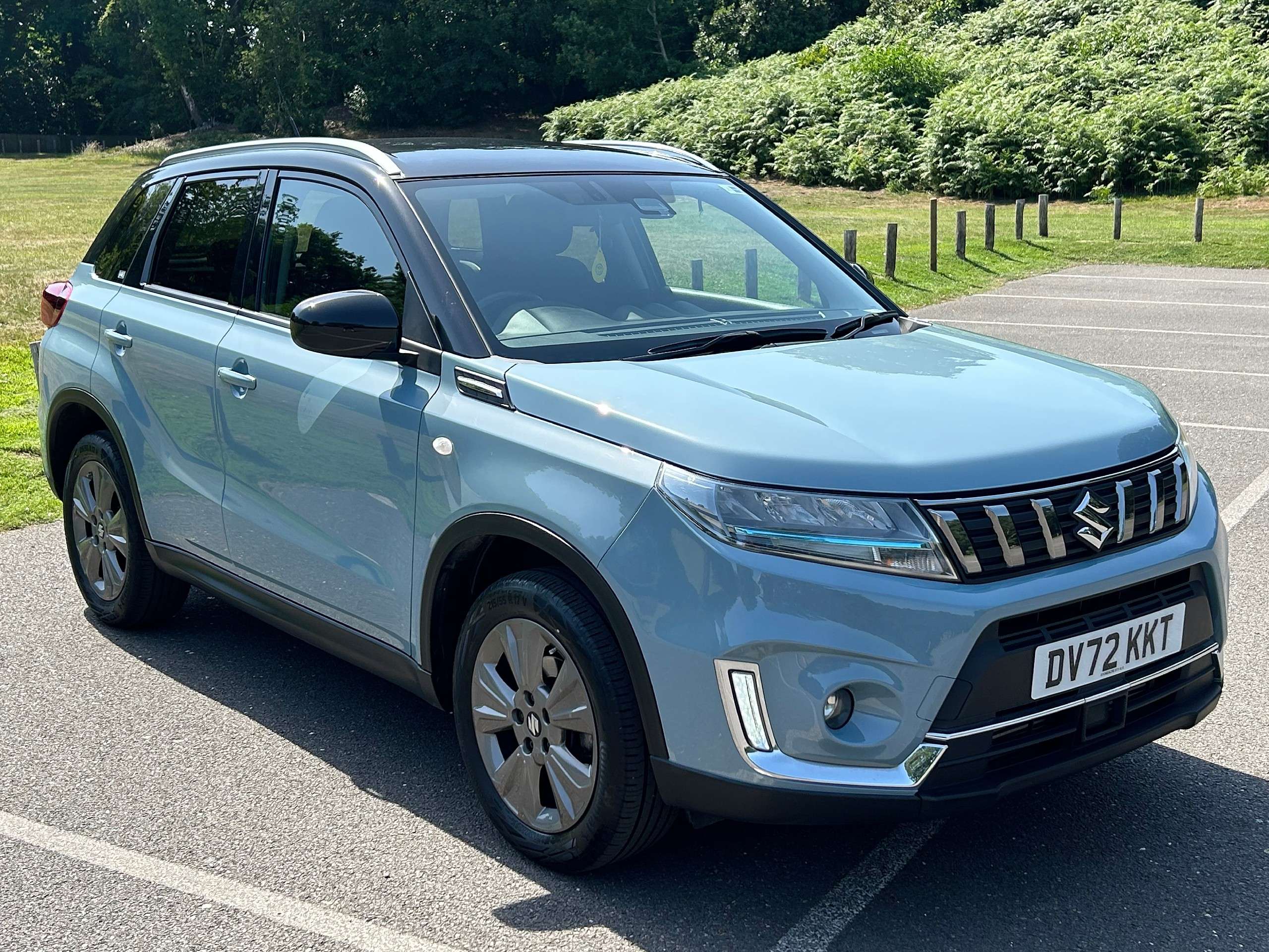 A 2023 SUZUKI VITARA 1.4 Boosterjet MHEV SZ-T SUV 5dr Petrol Hybrid Manual Euro 6 (s/s) (129 ps) A 2023 SUZUKI VITARA 1.4 Boosterjet MHEV SZ-T SUV 5dr Petrol Hybrid Manual Euro 6 (s/s) (129 ps)