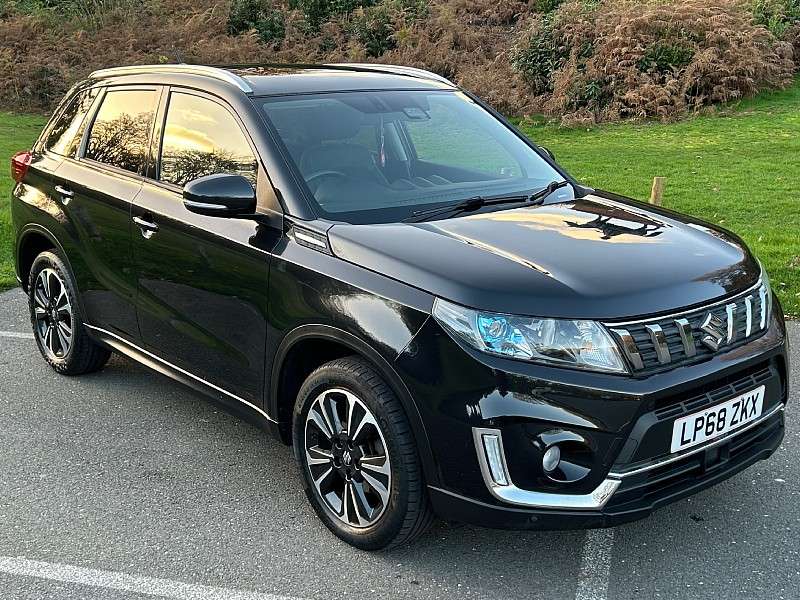Check out this Suzuki Vitara 2018 Petrol Automatic