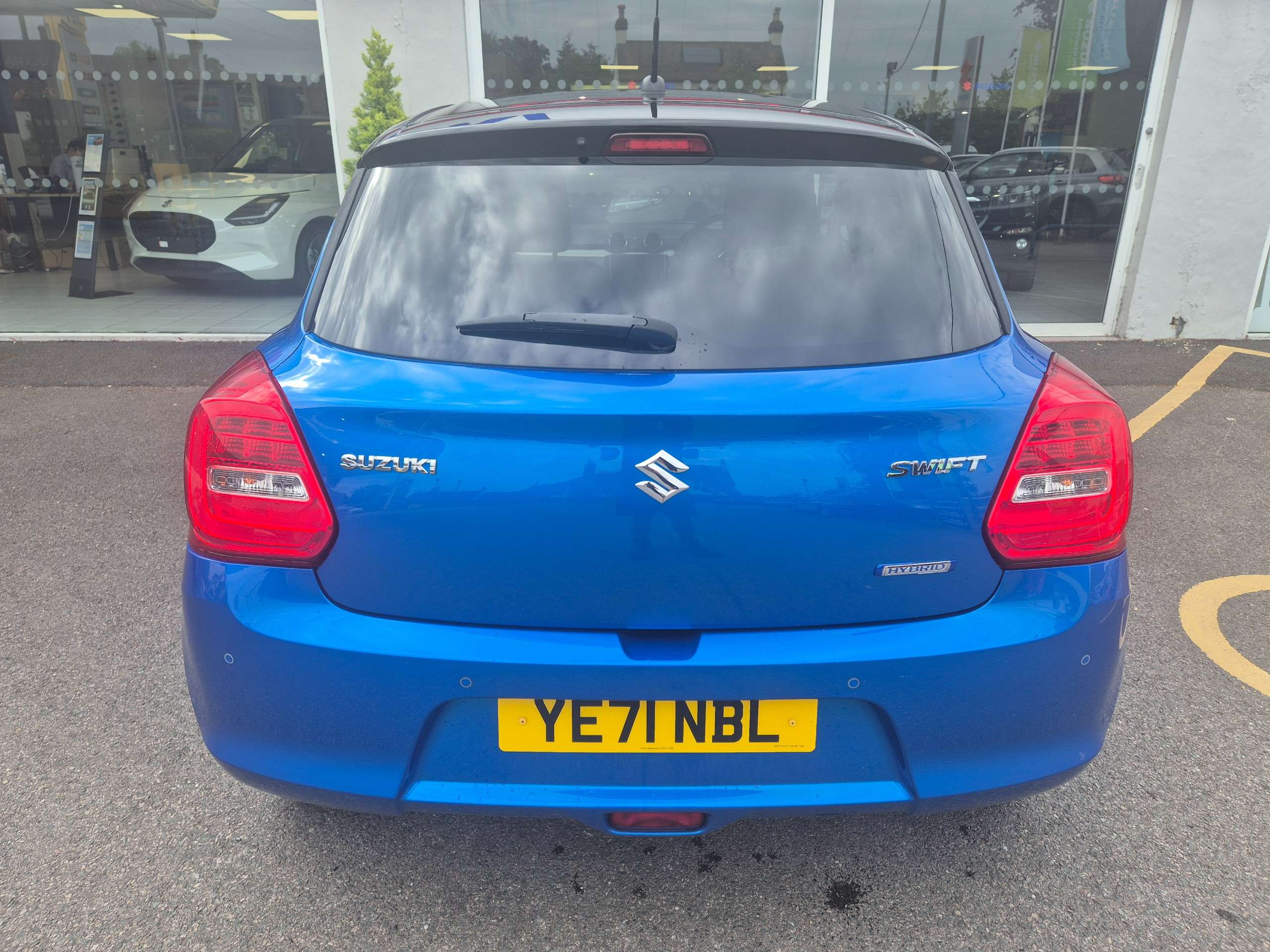 2021 SUZUKI SWIFT 2021 SUZUKI SWIFT