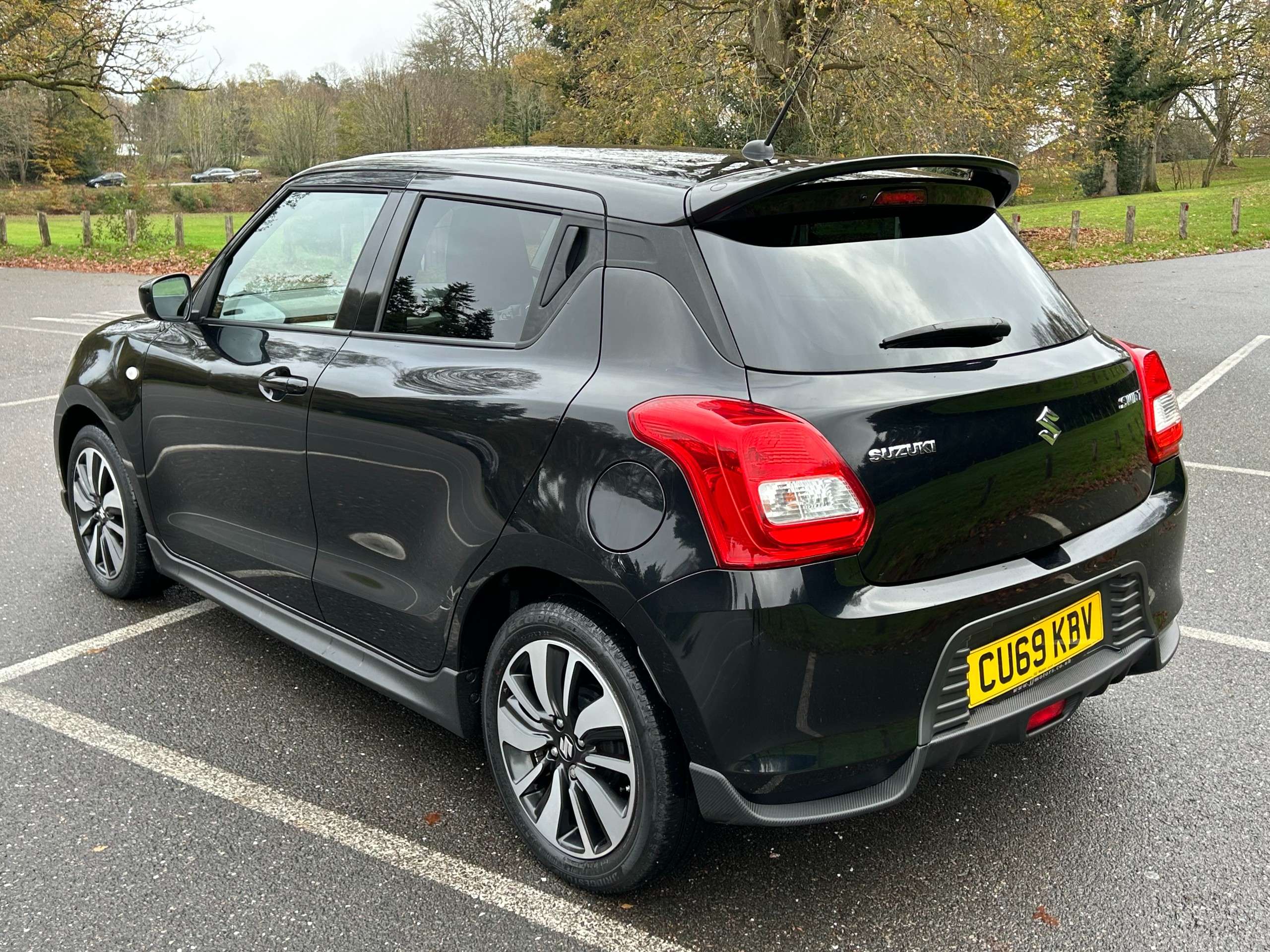 2019 SUZUKI SWIFT 2019 SUZUKI SWIFT