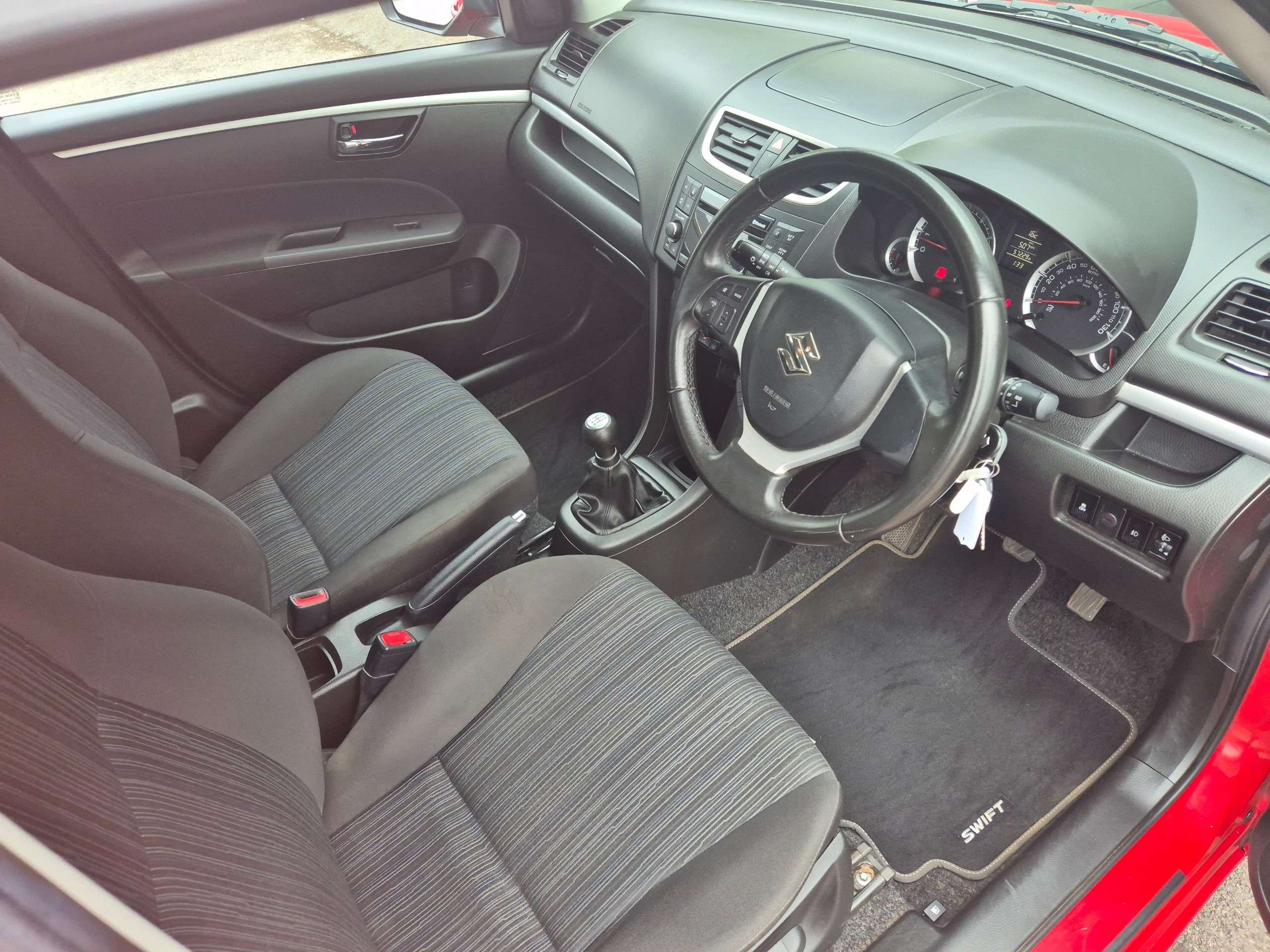 2013 SUZUKI SWIFT 2013 SUZUKI SWIFT