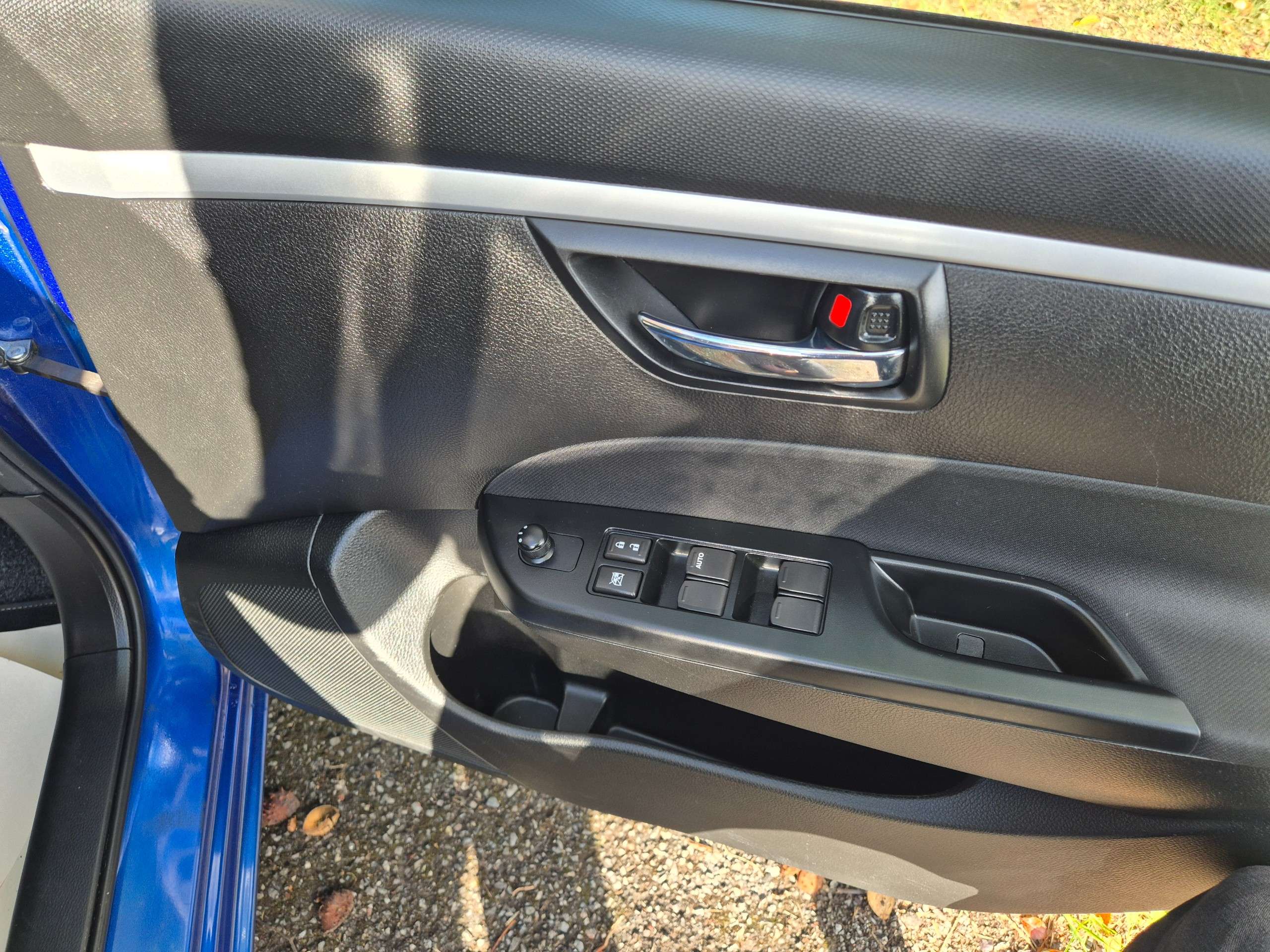 2015 SUZUKI SWIFT 2015 SUZUKI SWIFT
