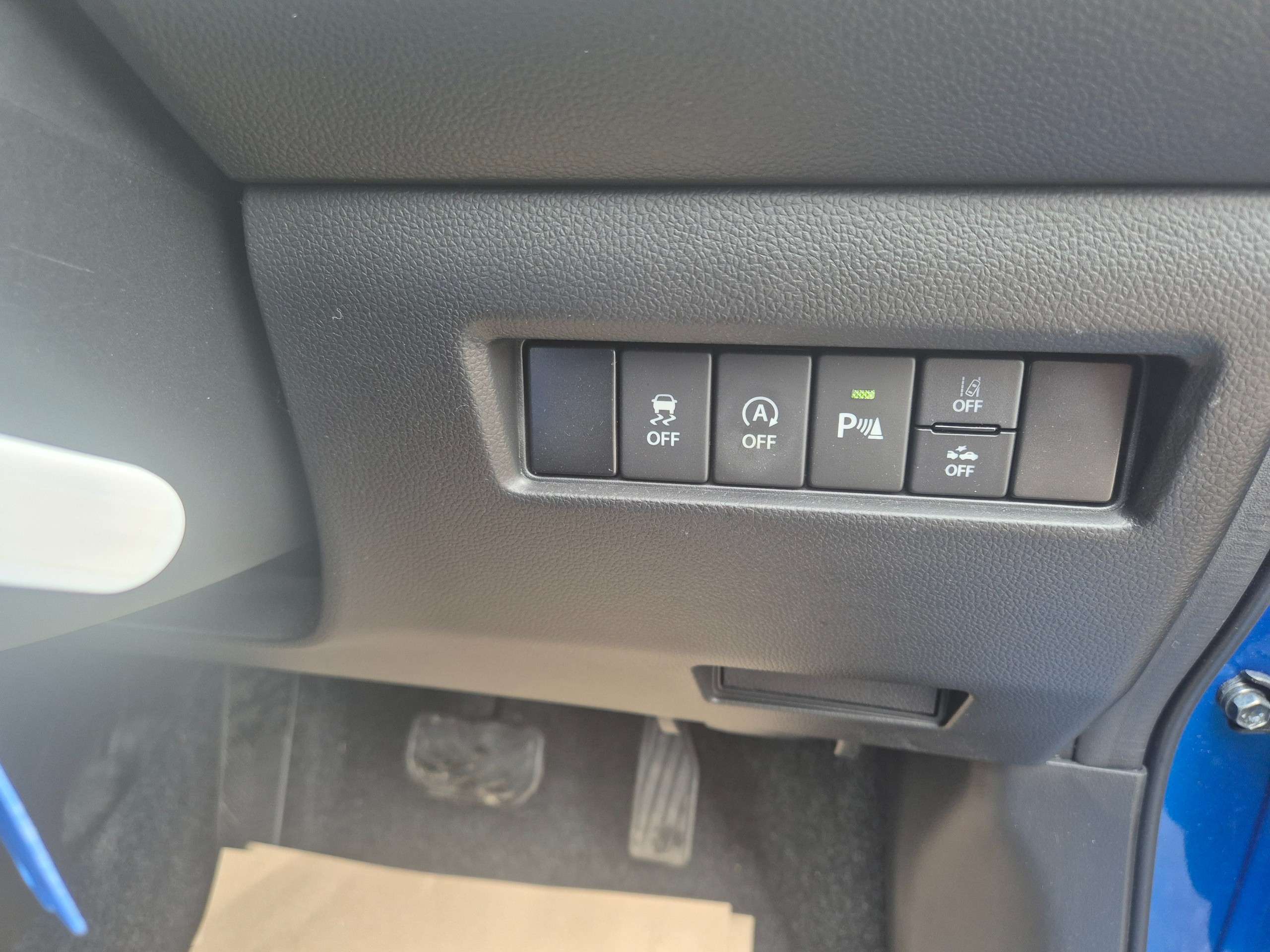 2021 SUZUKI SWIFT 2021 SUZUKI SWIFT