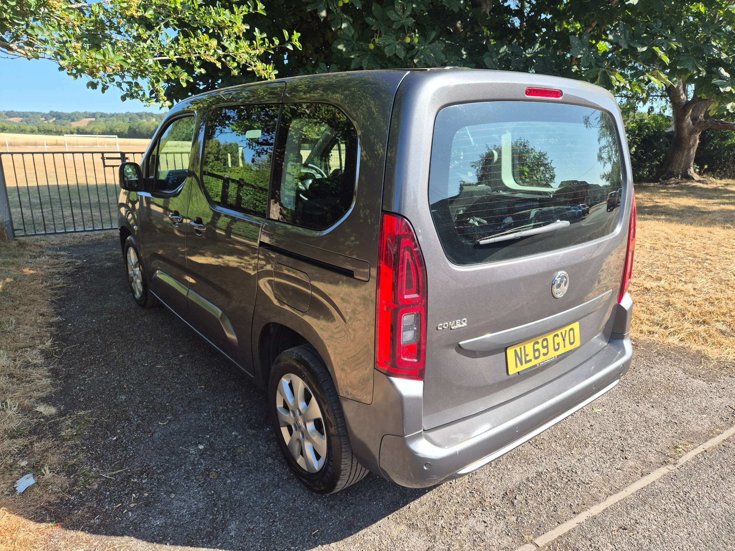 A 2019 VAUXHALL COMBO LIFE 1.2 Turbo GPF Energy MPV 5dr Petrol Manual Euro 6 (s/s) (7 Seat) (110 ps) A 2019 VAUXHALL COMBO LIFE 1.2 Turbo GPF Energy MPV 5dr Petrol Manual Euro 6 (s/s) (7 Seat) (110 ps)