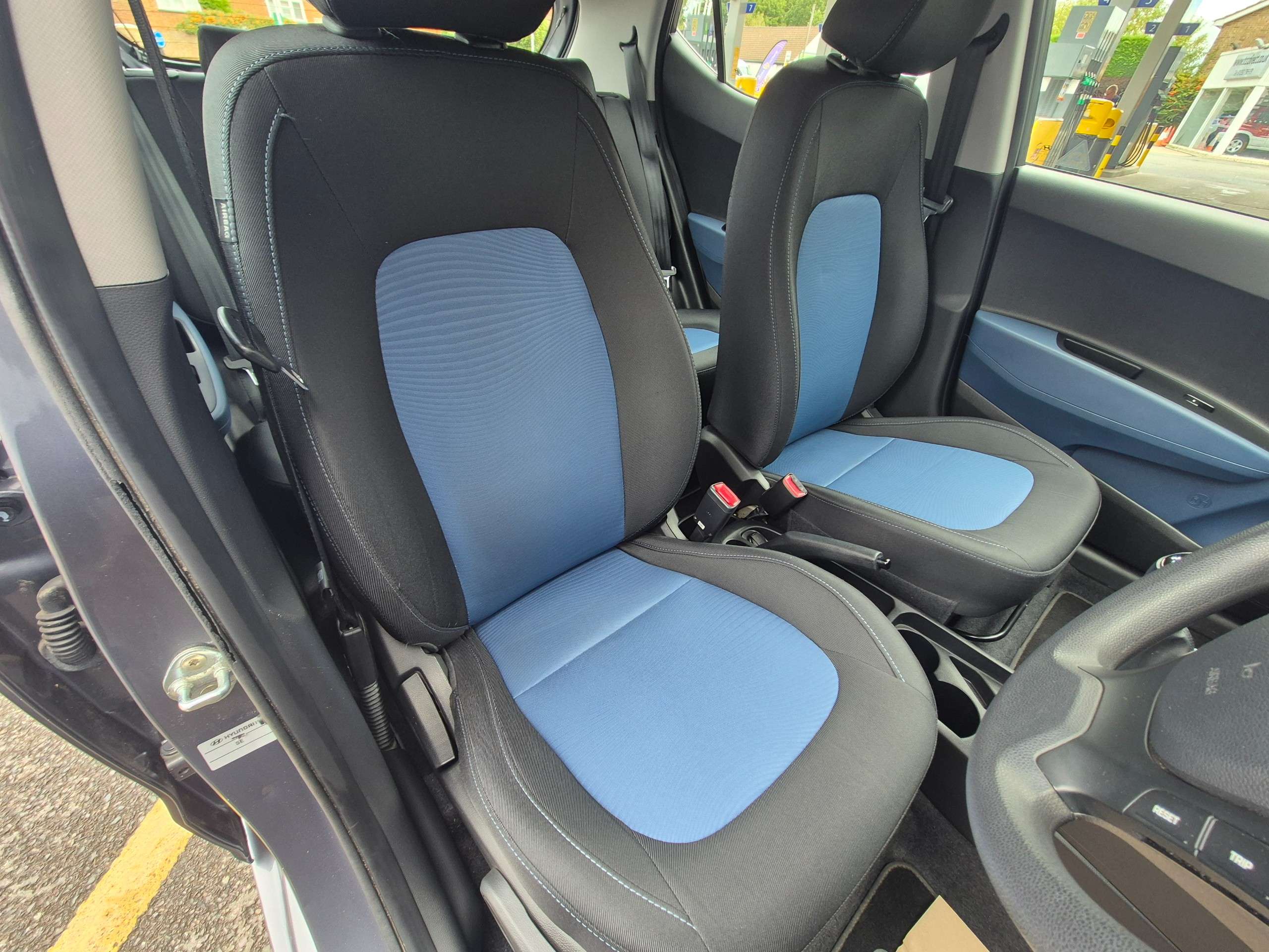 2016 HYUNDAI I10 2016 HYUNDAI I10