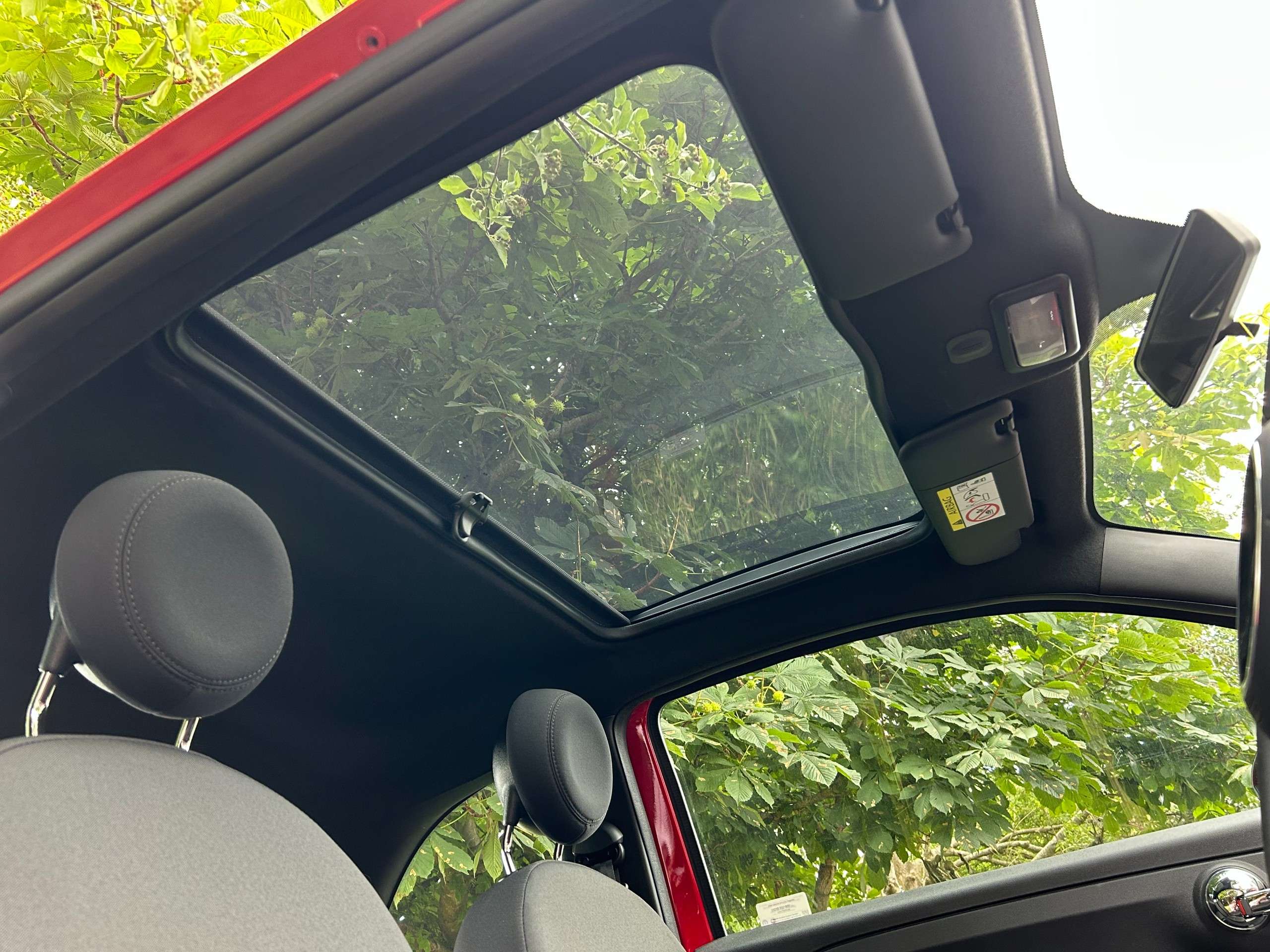 A 2024 FIAT 500 1.0 MHEV Hatchback 3dr Petrol Manual Euro 6 (s/s) (70 bhp) A 2024 FIAT 500 1.0 MHEV Hatchback 3dr Petrol Manual Euro 6 (s/s) (70 bhp)