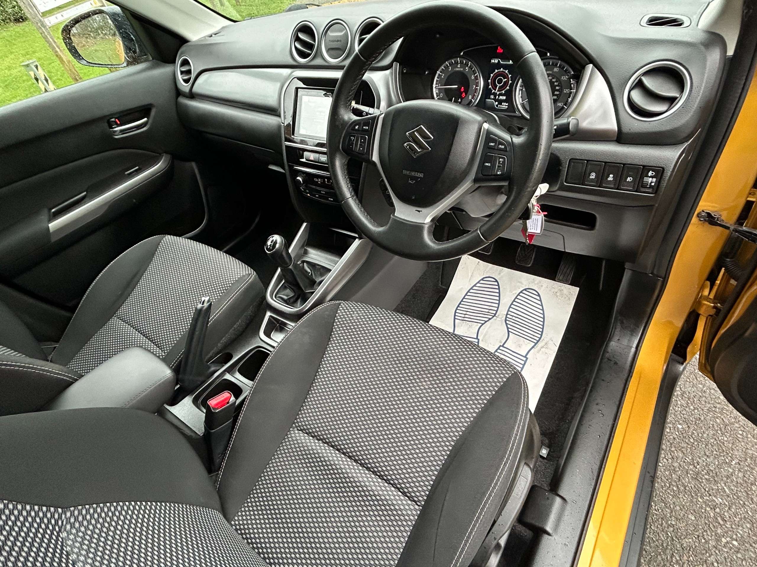 A 2019 SUZUKI VITARA 1.0 Boosterjet SZ-T SUV 5dr Petrol Manual Euro 6 (s/s) (111 ps) A 2019 SUZUKI VITARA 1.0 Boosterjet SZ-T SUV 5dr Petrol Manual Euro 6 (s/s) (111 ps)