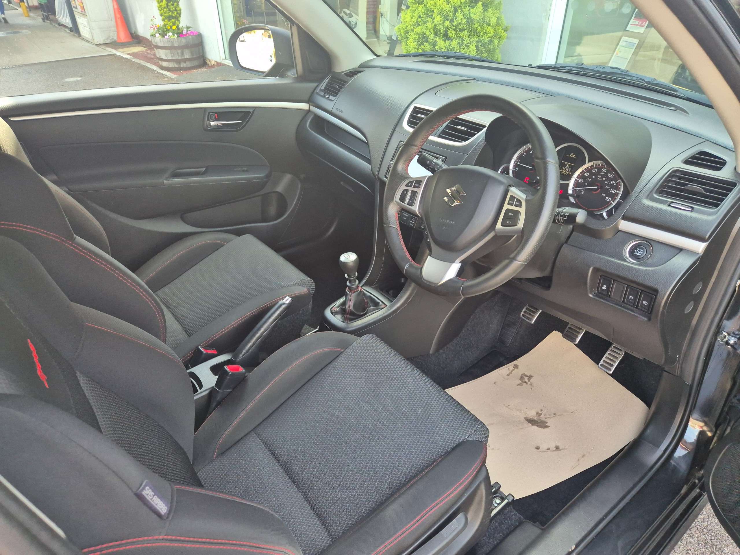 2015 SUZUKI SWIFT 2015 SUZUKI SWIFT