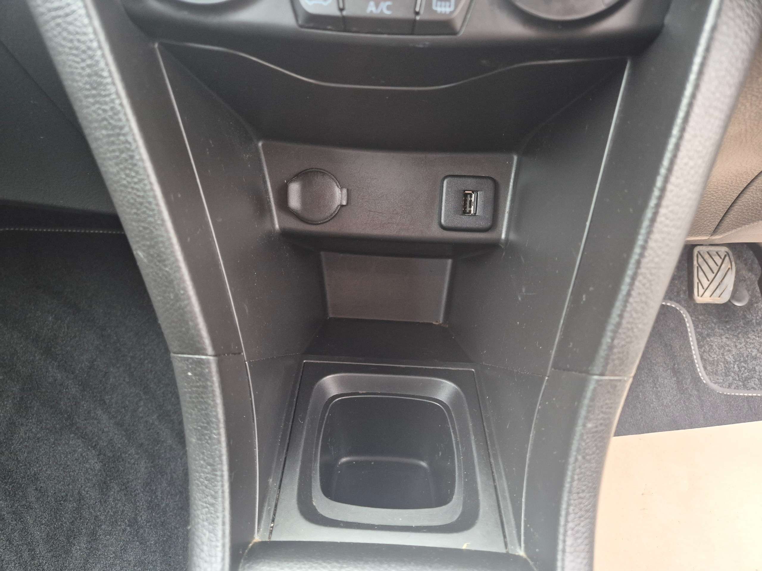 2013 SUZUKI SWIFT 2013 SUZUKI SWIFT