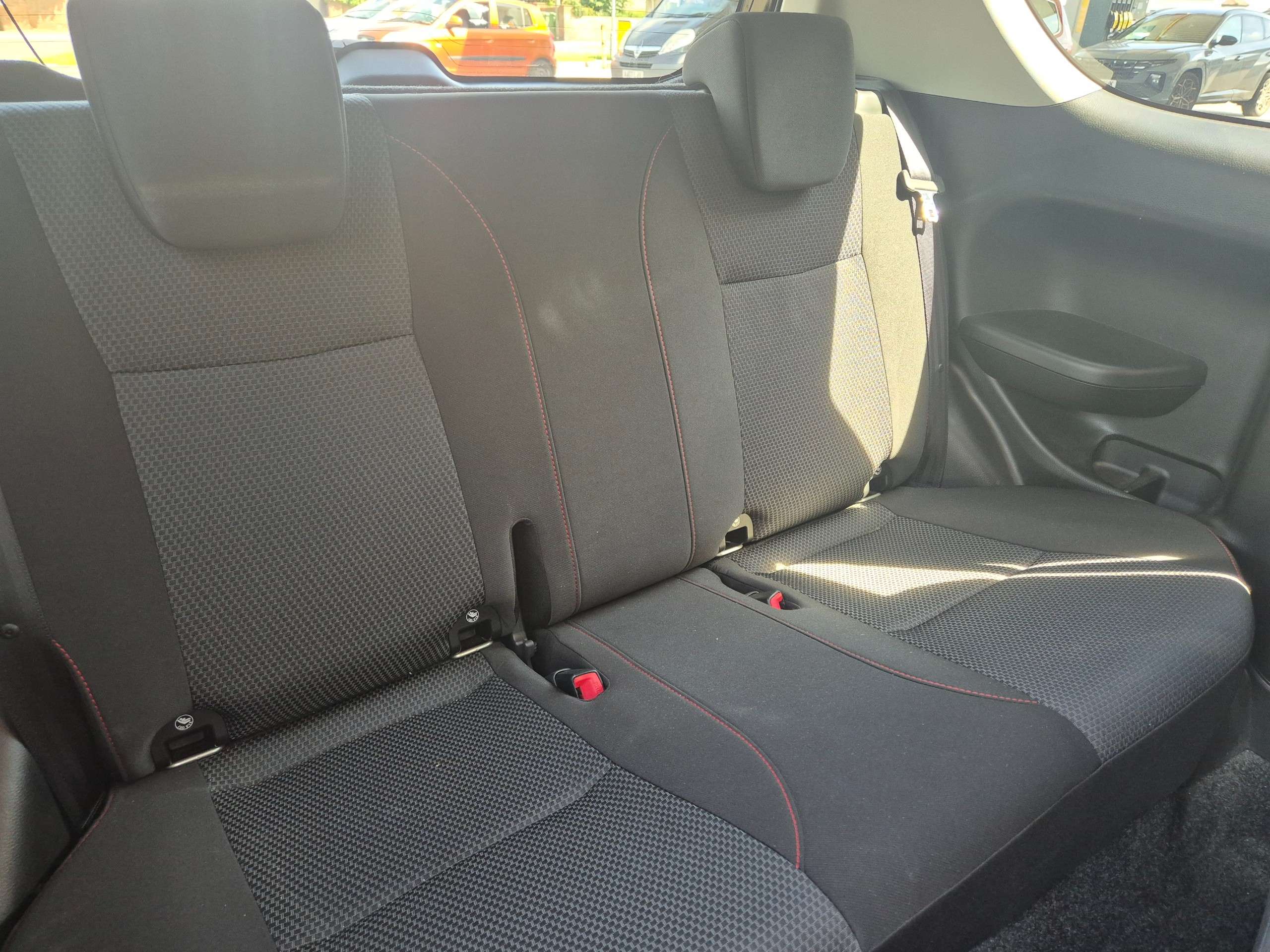 2015 SUZUKI SWIFT 2015 SUZUKI SWIFT