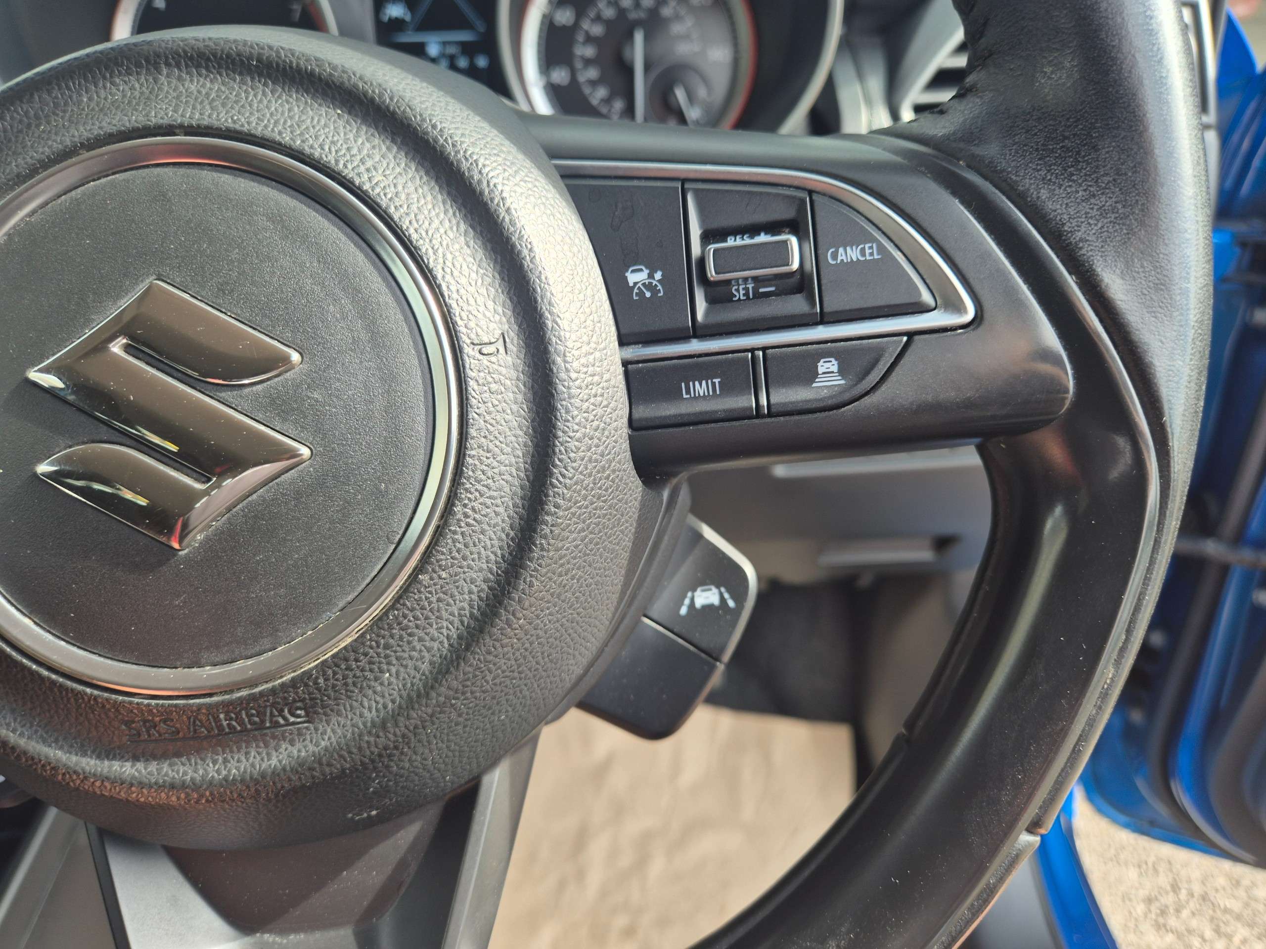 2022 SUZUKI SWIFT 2022 SUZUKI SWIFT