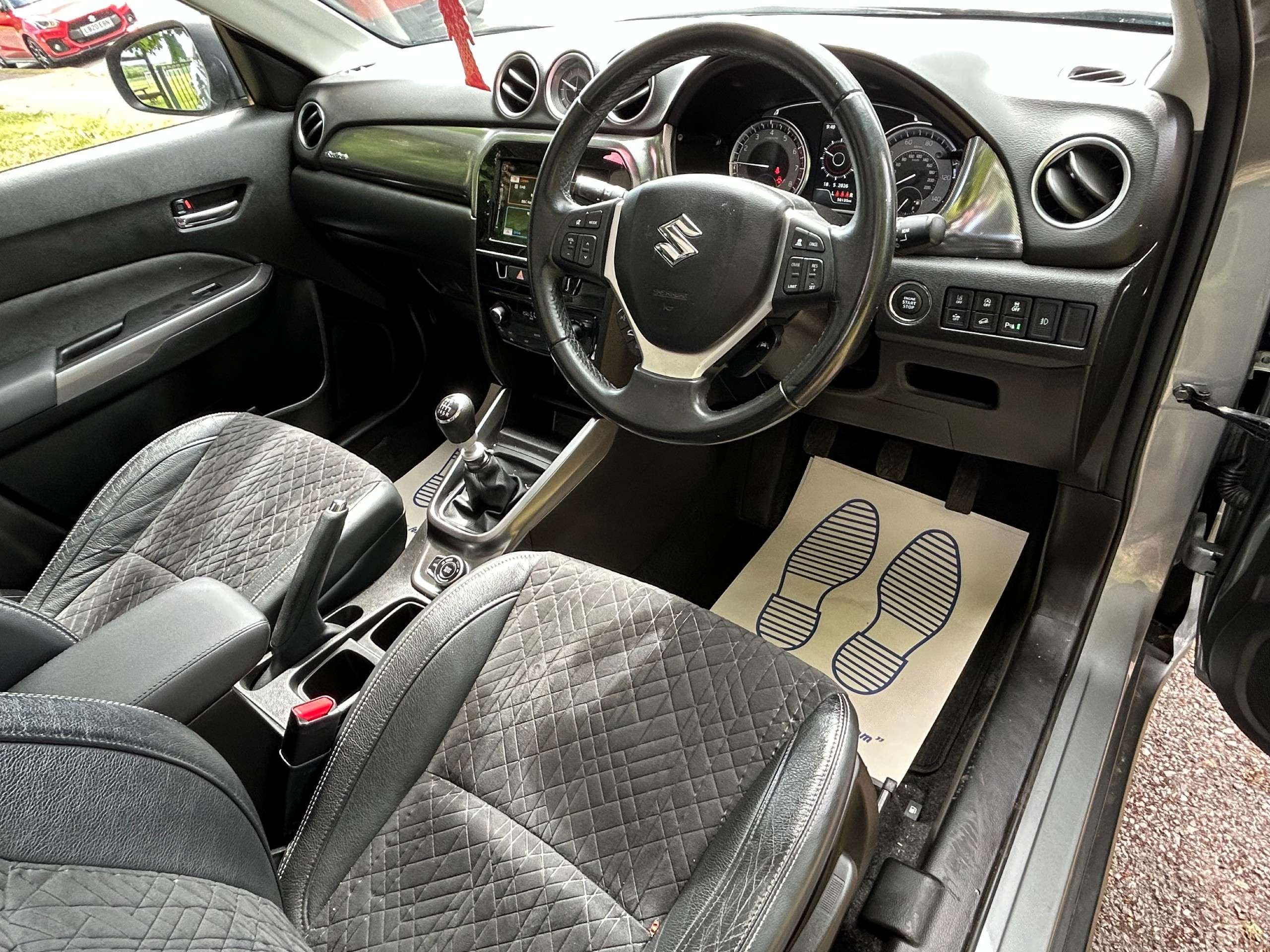 A 2021 SUZUKI VITARA 1.4 Boosterjet MHEV SZ5 SUV 5dr Petrol Hybrid Manual ALLGRIP Euro 6 (s/s) (129 ps) A 2021 SUZUKI VITARA 1.4 Boosterjet MHEV SZ5 SUV 5dr Petrol Hybrid Manual ALLGRIP Euro 6 (s/s) (129 ps)