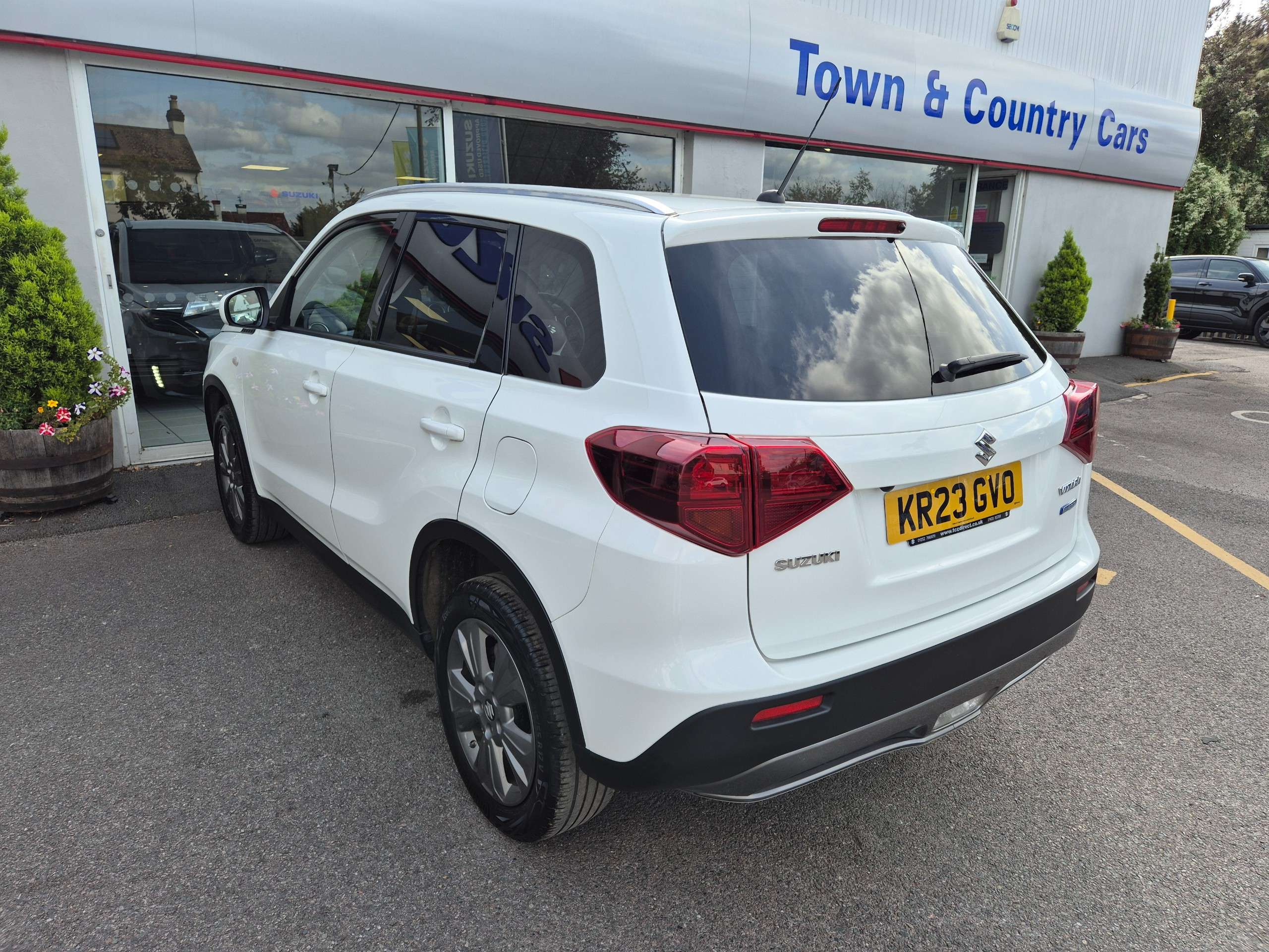 A 2023 SUZUKI VITARA 1.4 Boosterjet MHEV SZ-T SUV 5dr Petrol Hybrid Manual Euro 6 (s/s) (129 ps) A 2023 SUZUKI VITARA 1.4 Boosterjet MHEV SZ-T SUV 5dr Petrol Hybrid Manual Euro 6 (s/s) (129 ps)