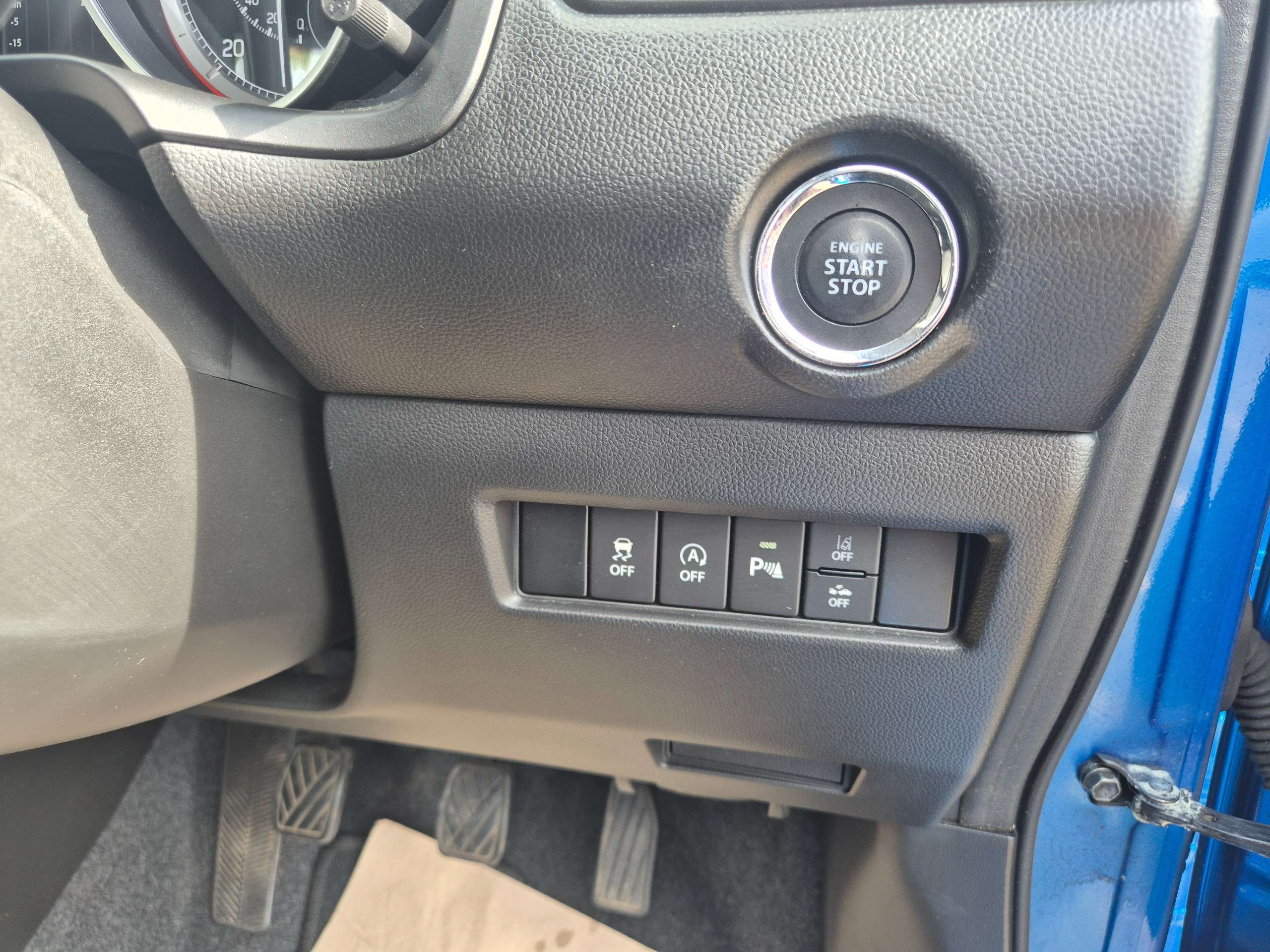 2022 SUZUKI SWIFT 2022 SUZUKI SWIFT