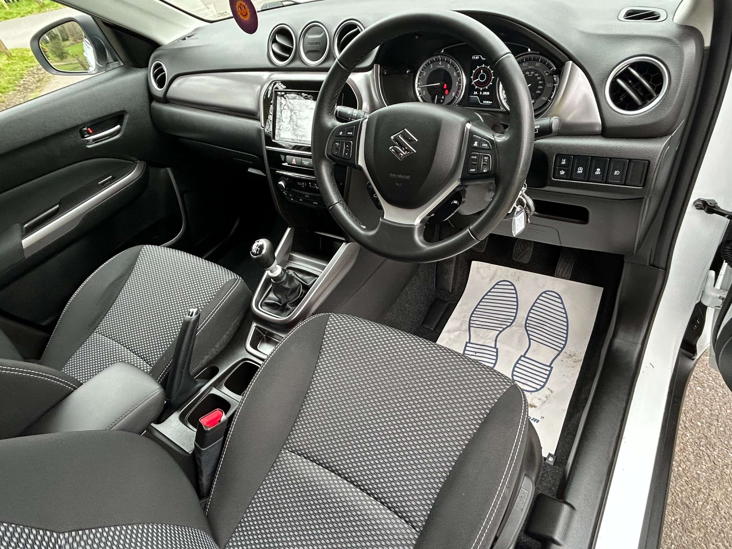 A 2023 SUZUKI VITARA 1.4 Boosterjet MHEV SZ-T SUV 5dr Petrol Hybrid Manual Euro 6 (s/s) (129 ps) A 2023 SUZUKI VITARA 1.4 Boosterjet MHEV SZ-T SUV 5dr Petrol Hybrid Manual Euro 6 (s/s) (129 ps)