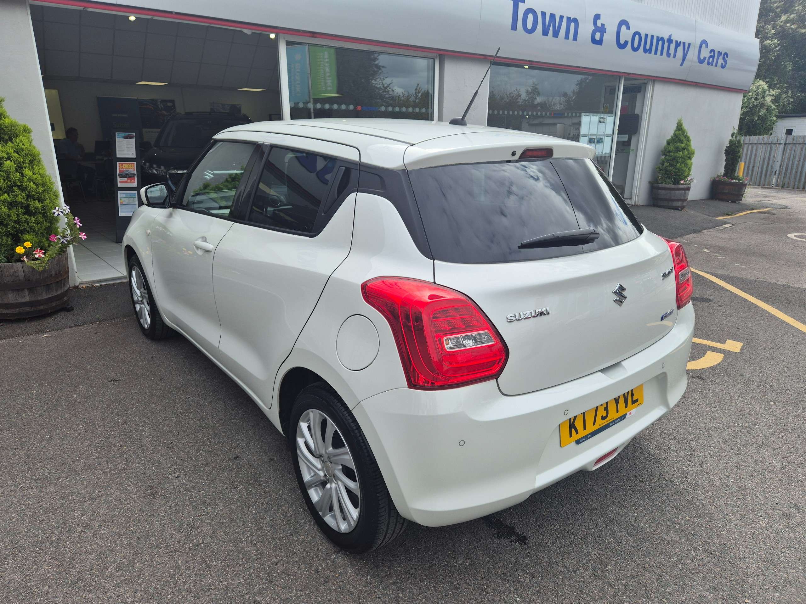 A 2023 SUZUKI SWIFT 1.2 Dualjet MHEV SZ-T Hatchback 5dr Petrol Hybrid CVT Euro 6 (s/s) (83 ps) A 2023 SUZUKI SWIFT 1.2 Dualjet MHEV SZ-T Hatchback 5dr Petrol Hybrid CVT Euro 6 (s/s) (83 ps)