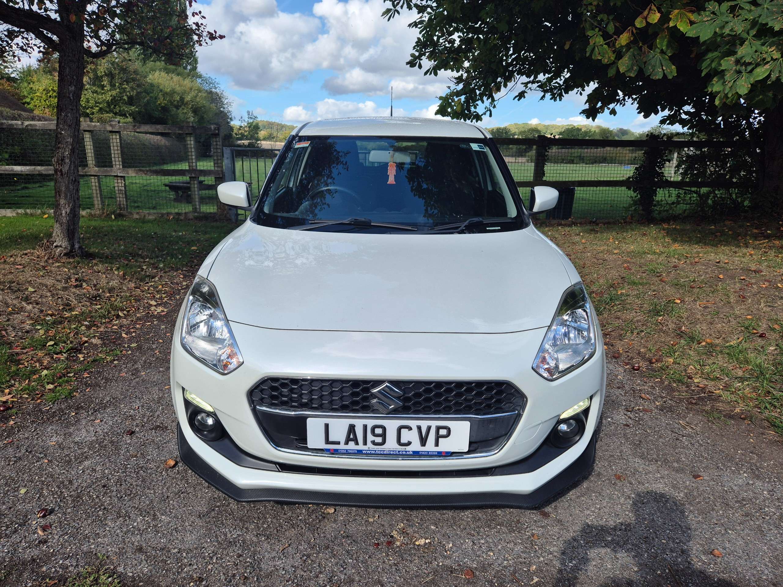 A 2019 SUZUKI SWIFT 1.2 Dualjet Attitude Hatchback 5dr Petrol Manual Euro 6 (s/s) (90 ps) A 2019 SUZUKI SWIFT 1.2 Dualjet Attitude Hatchback 5dr Petrol Manual Euro 6 (s/s) (90 ps)