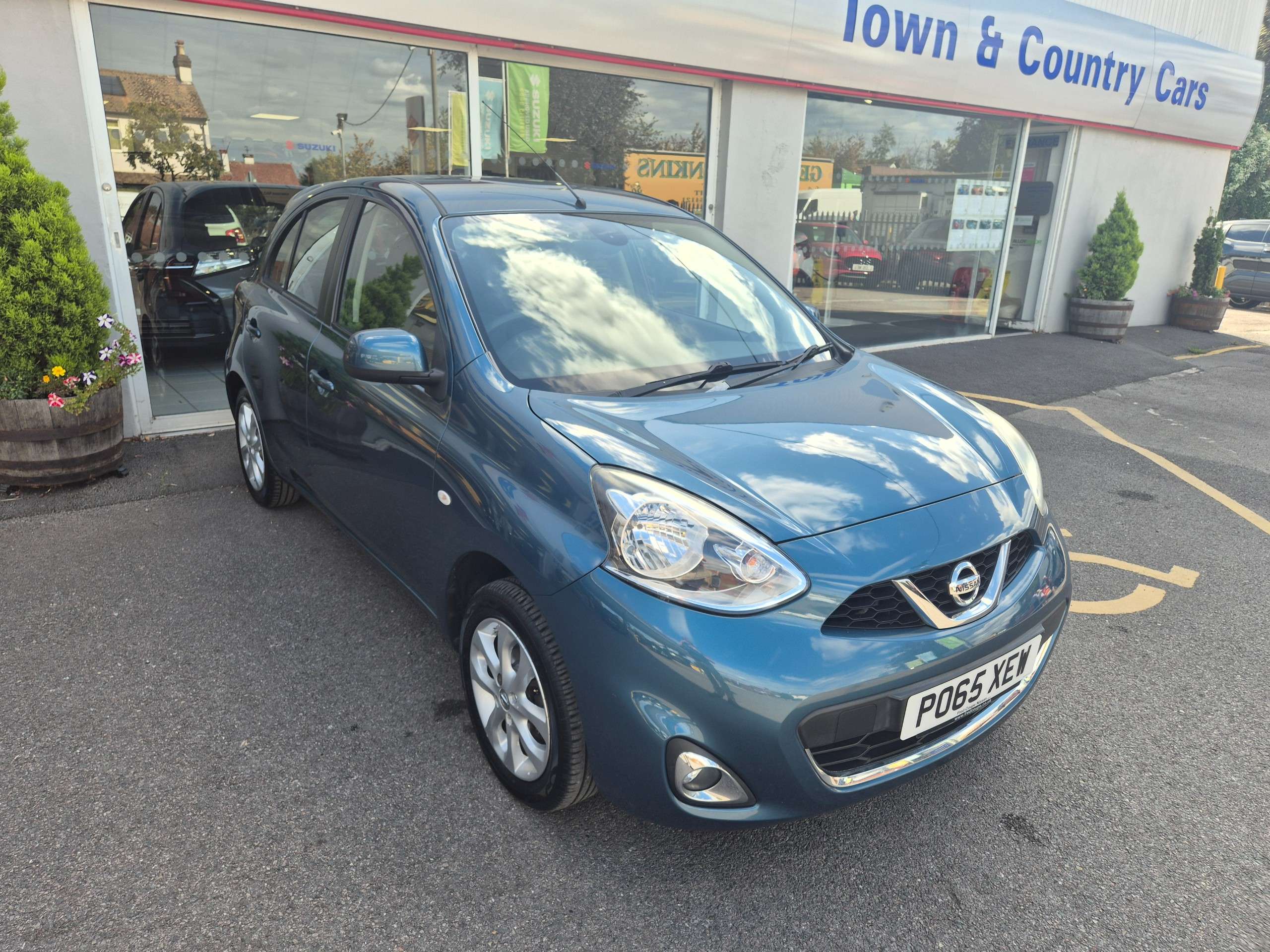 A 2015 NISSAN MICRA 1.2 Acenta Hatchback 5dr Petrol CVT Euro 5 (80 ps) A 2015 NISSAN MICRA 1.2 Acenta Hatchback 5dr Petrol CVT Euro 5 (80 ps)
