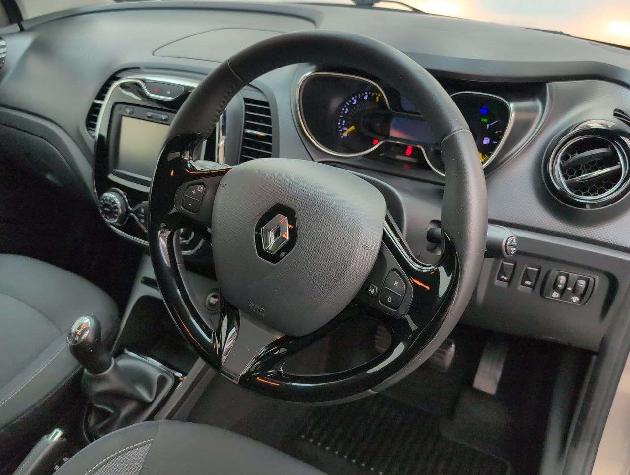 2016 RENAULT CAPTUR 2016 RENAULT CAPTUR