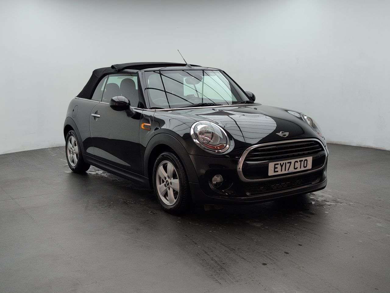 2017 MINI CONVERTIBLE 2017 MINI CONVERTIBLE