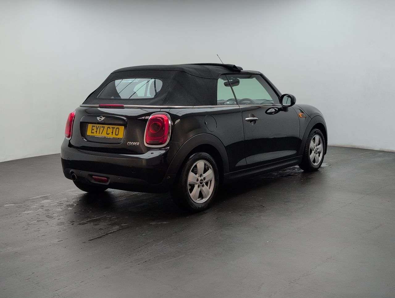 2017 MINI CONVERTIBLE 2017 MINI CONVERTIBLE