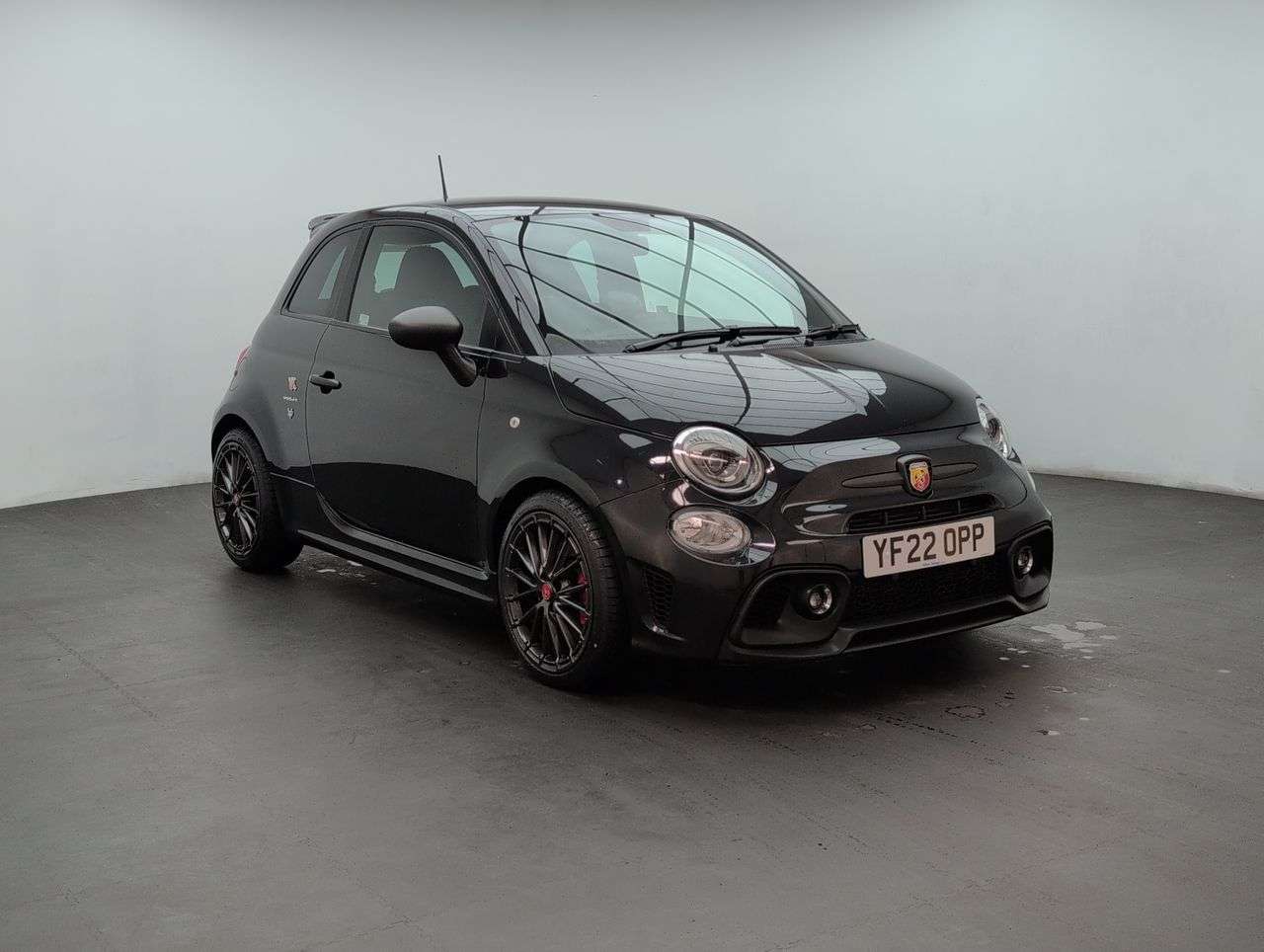 2022 ABARTH 595 2022 ABARTH 595