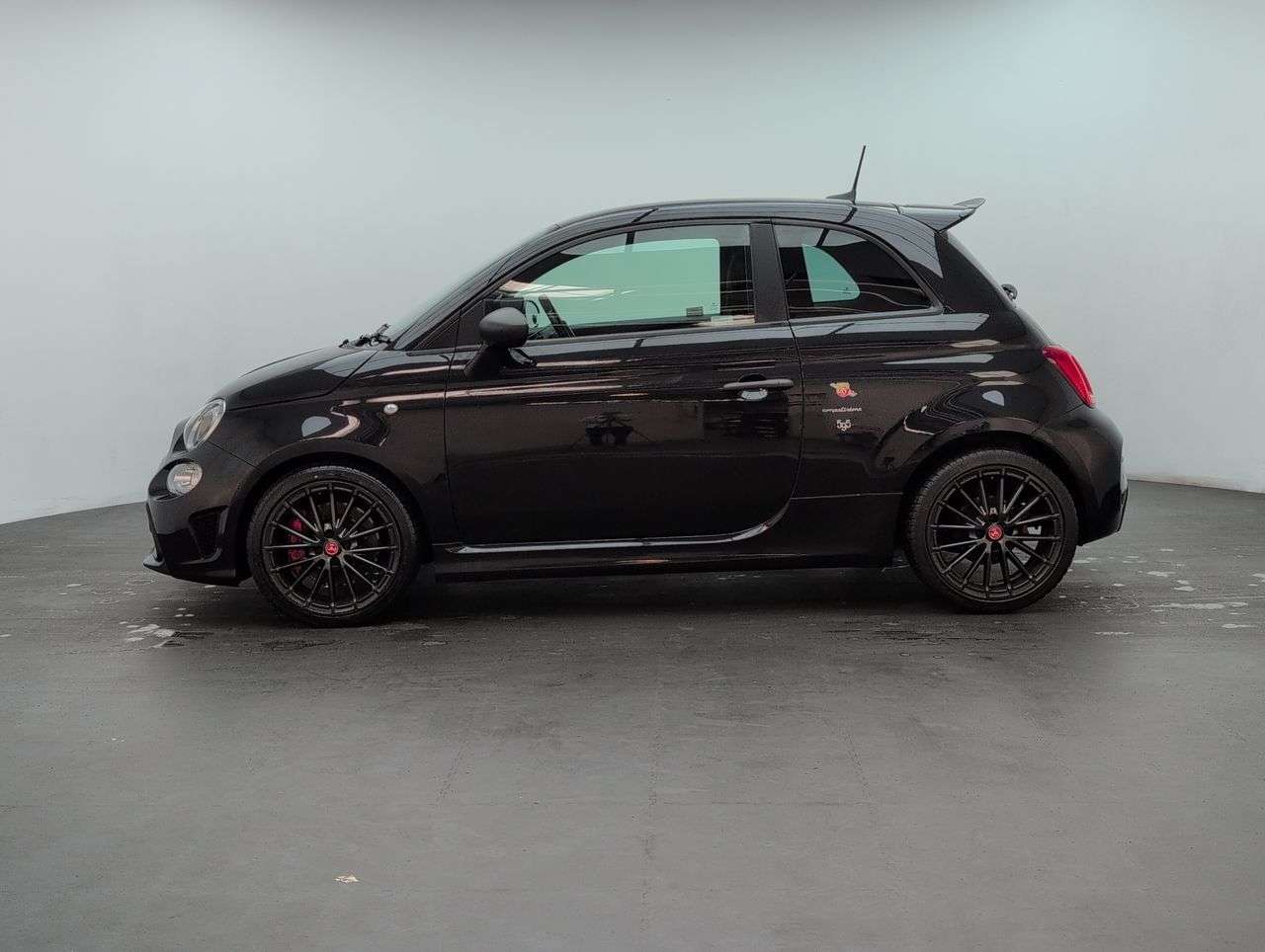 2022 ABARTH 595 2022 ABARTH 595