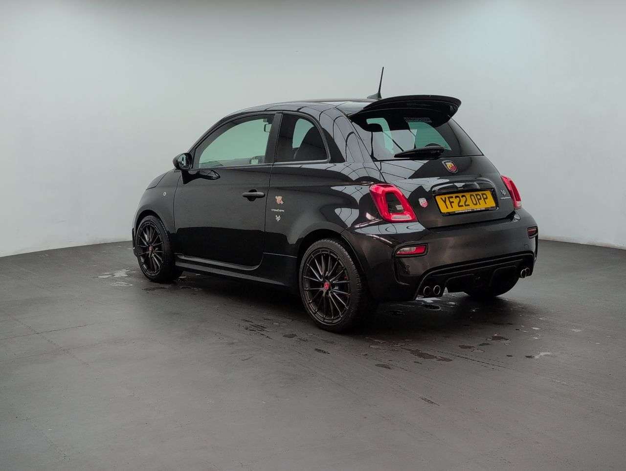 2022 ABARTH 595 2022 ABARTH 595