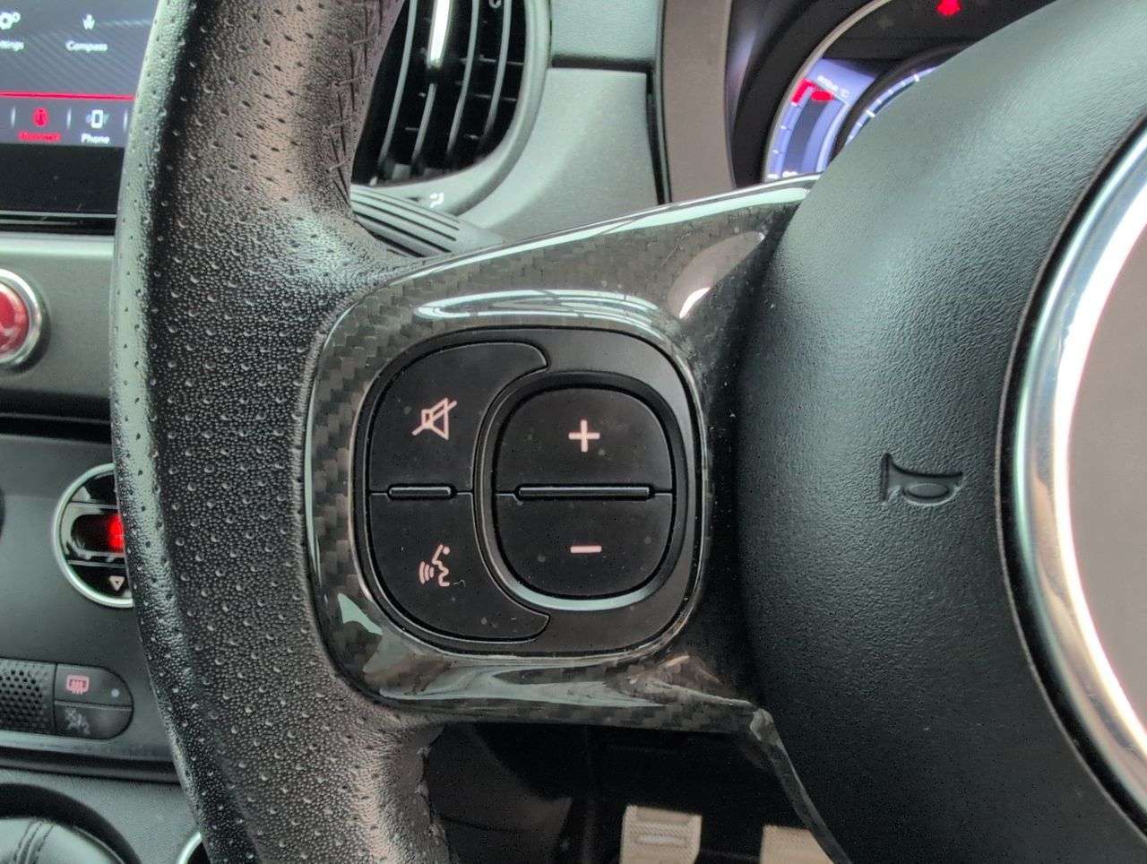 2022 ABARTH 595 2022 ABARTH 595