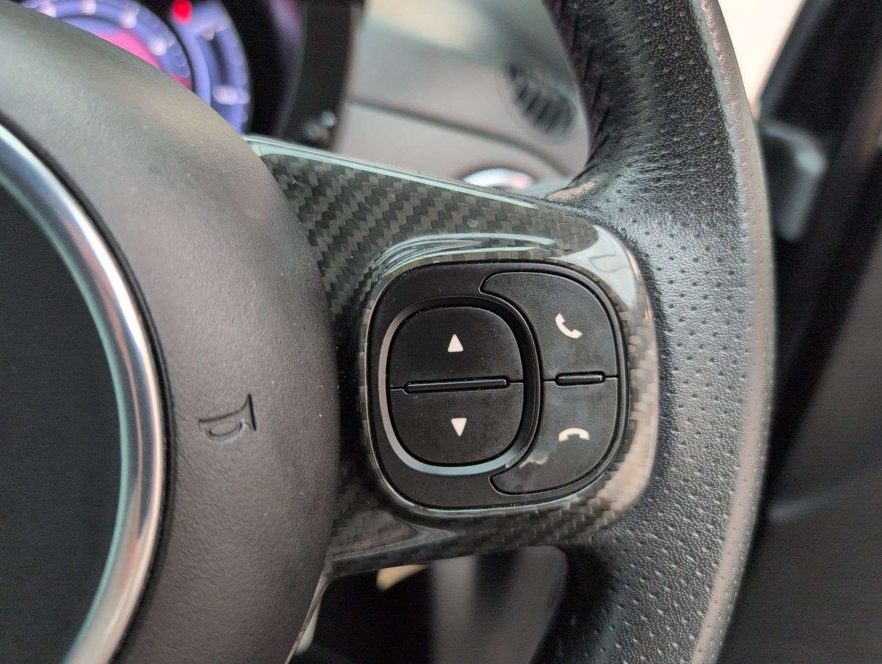 2022 ABARTH 595 2022 ABARTH 595