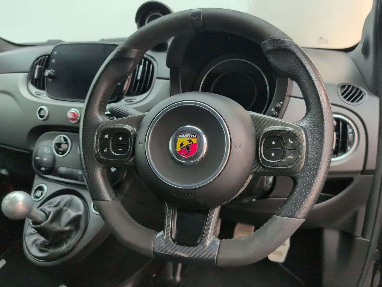 2022 ABARTH 595 2022 ABARTH 595