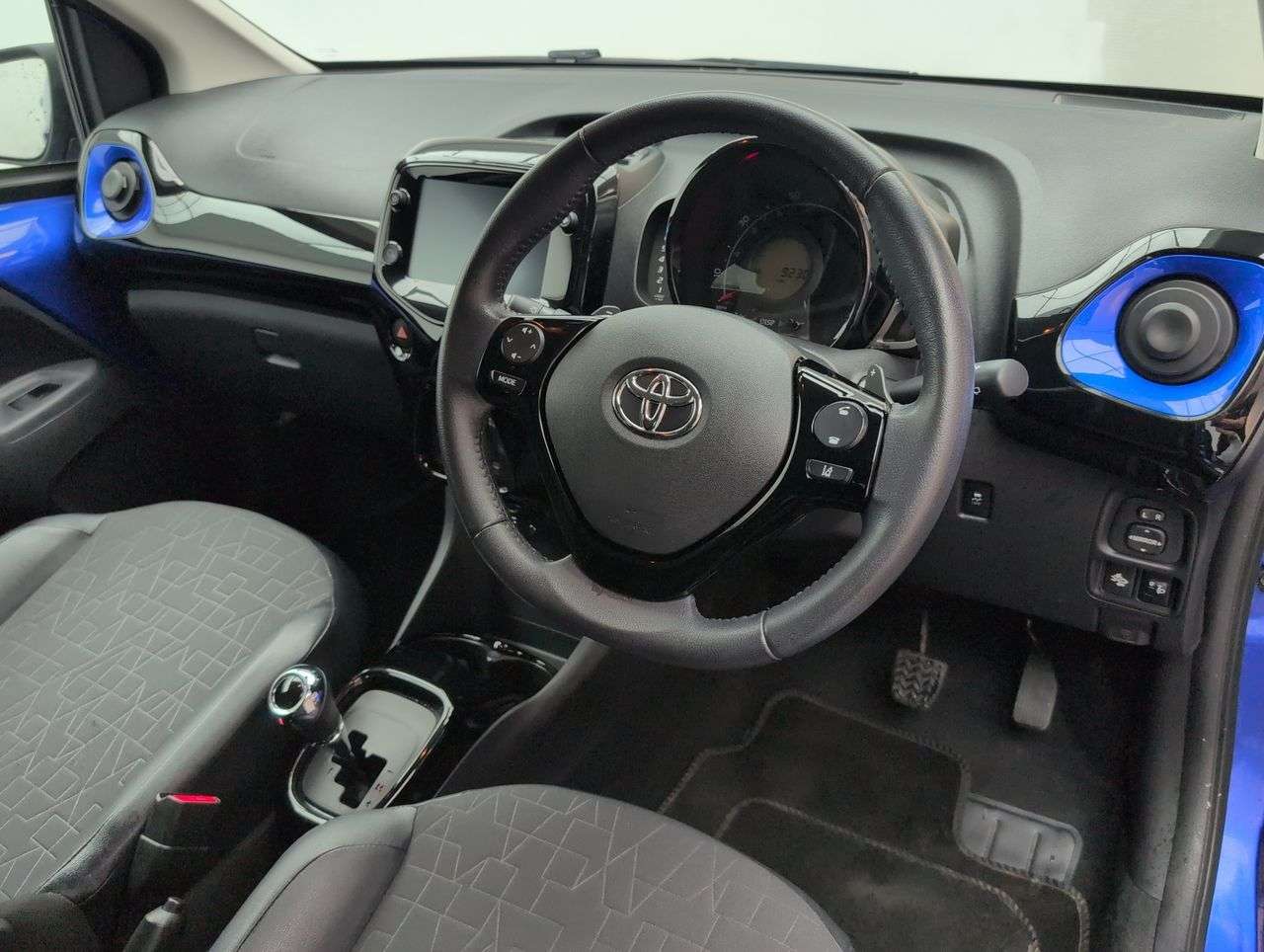2021 TOYOTA AYGO 2021 TOYOTA AYGO
