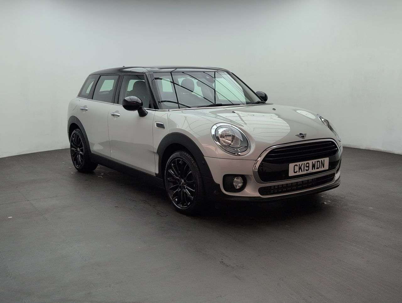 2019 MINI CLUBMAN 2019 MINI CLUBMAN