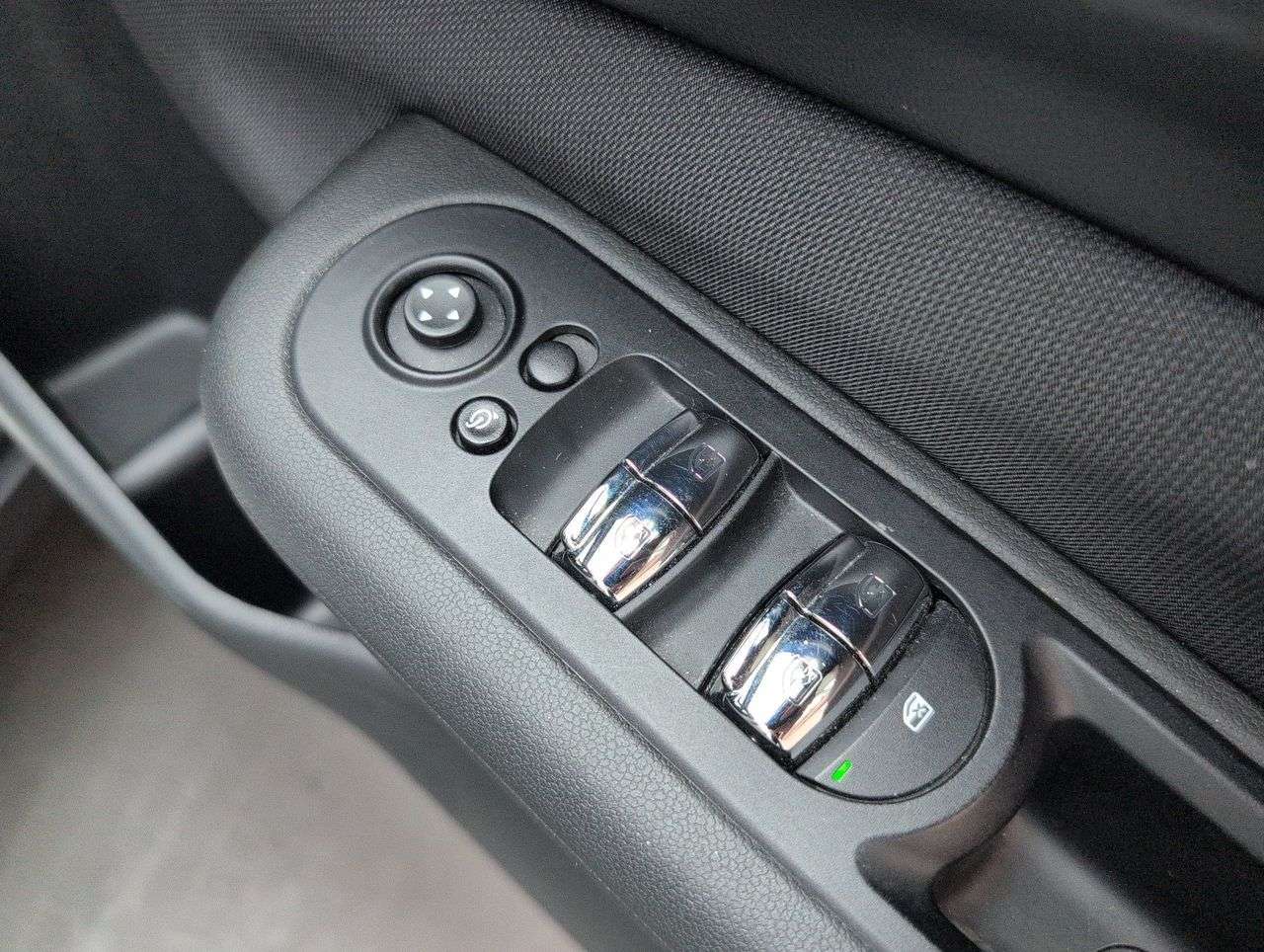 2019 MINI CLUBMAN 2019 MINI CLUBMAN