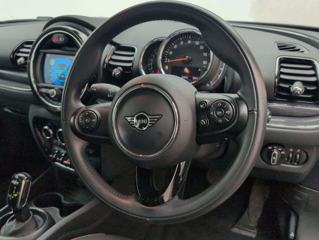 2019 MINI CLUBMAN 2019 MINI CLUBMAN