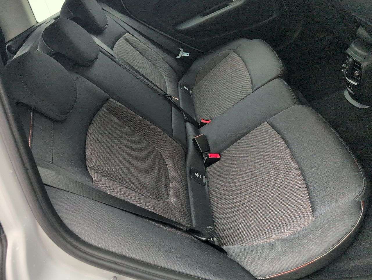 2019 MINI CLUBMAN 2019 MINI CLUBMAN