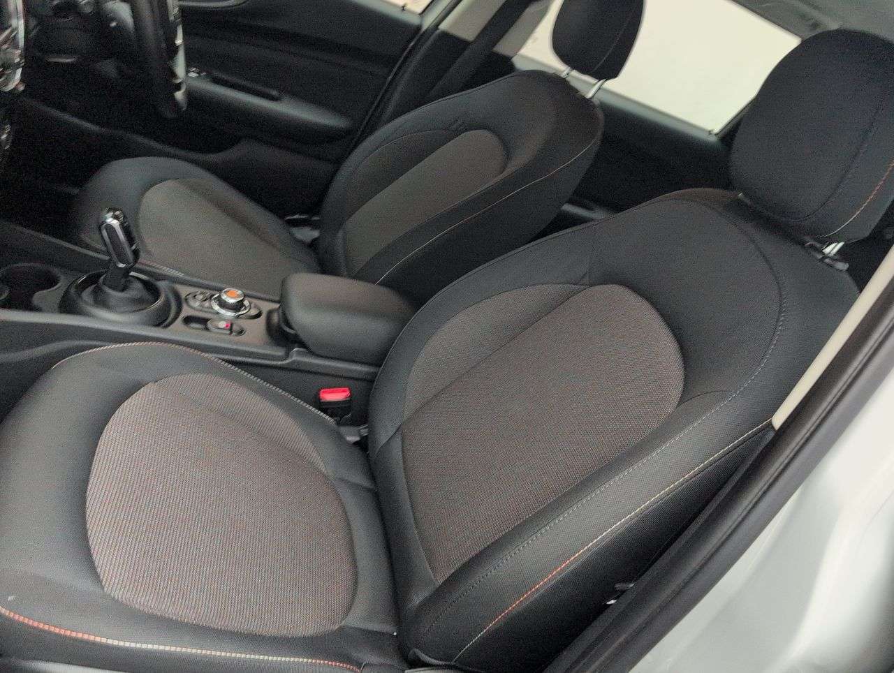 2019 MINI CLUBMAN 2019 MINI CLUBMAN