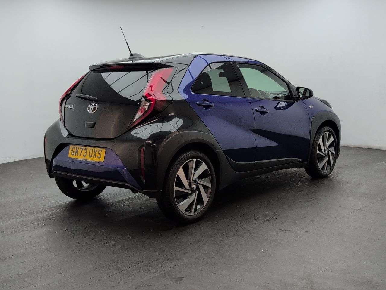 2023 TOYOTA AYGO X 2023 TOYOTA AYGO X