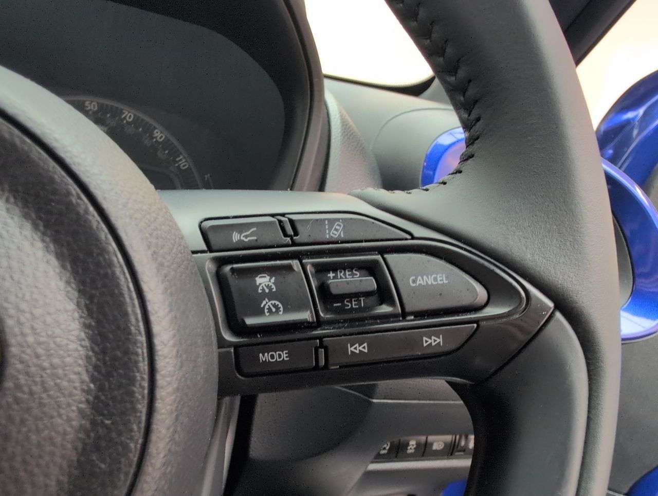 2023 TOYOTA AYGO X 2023 TOYOTA AYGO X