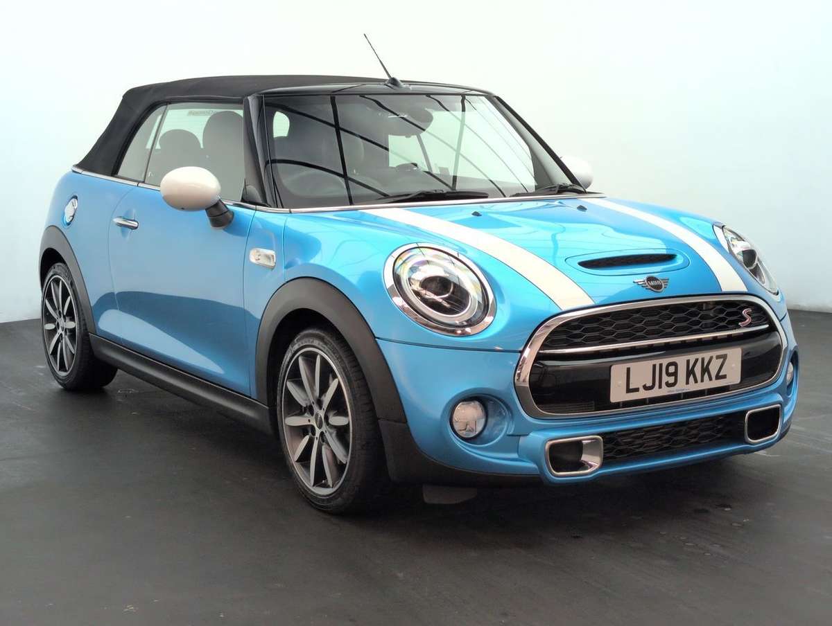 Check out this Mini Convertible 2019 Petrol Automatic