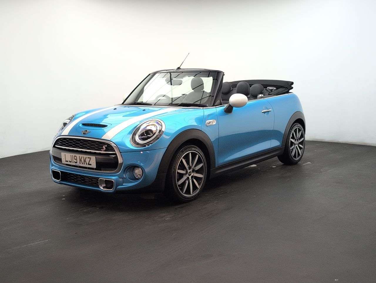 2019 MINI CONVERTIBLE 2019 MINI CONVERTIBLE