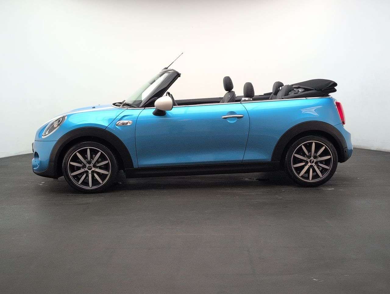 2019 MINI CONVERTIBLE 2019 MINI CONVERTIBLE