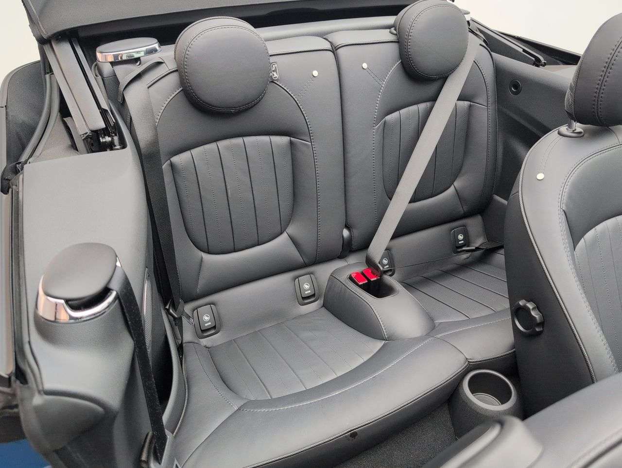 2019 MINI CONVERTIBLE 2019 MINI CONVERTIBLE