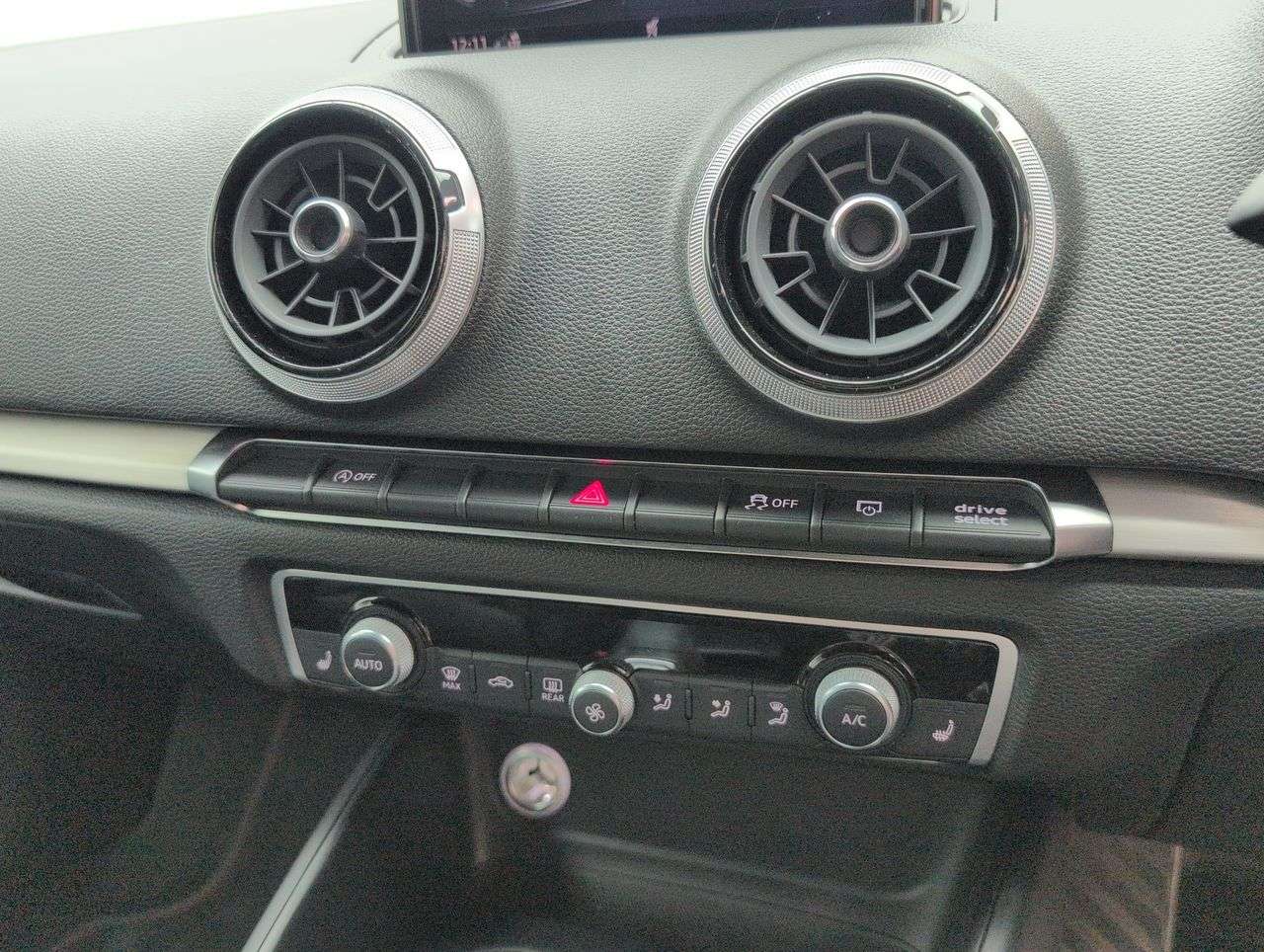 2019 AUDI S3 2019 AUDI S3