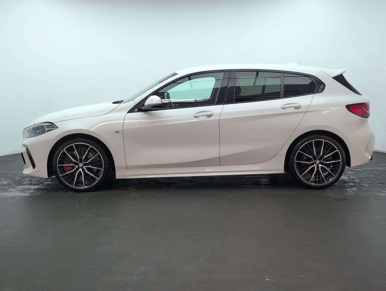 2021 BMW 1 SERIES 2021 BMW 1 SERIES