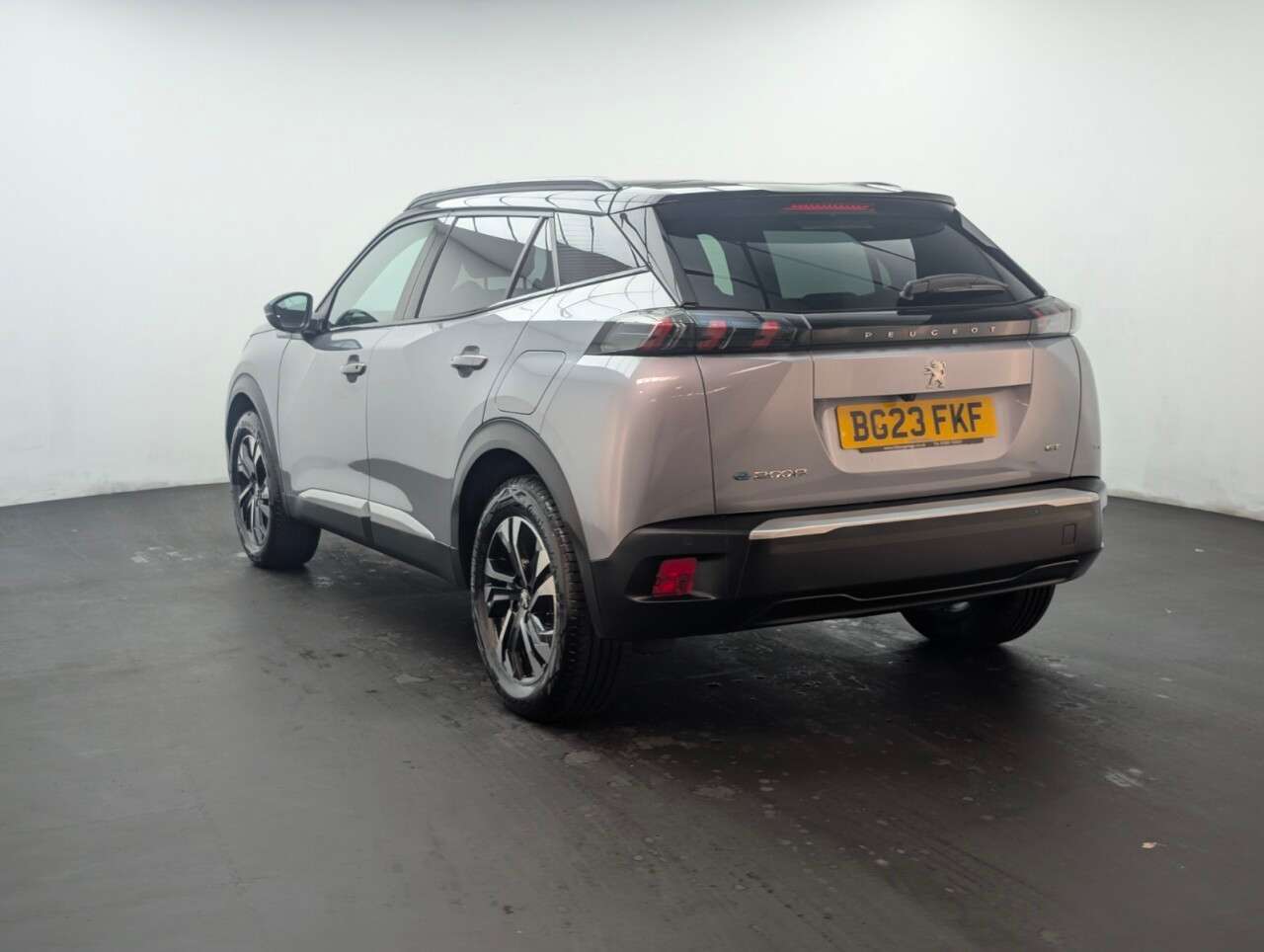 2023 PEUGEOT E-2008 2023 PEUGEOT E-2008