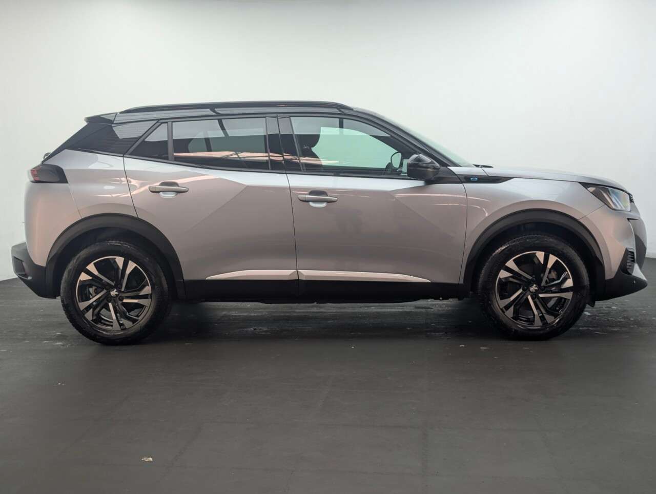 2023 PEUGEOT E-2008 2023 PEUGEOT E-2008