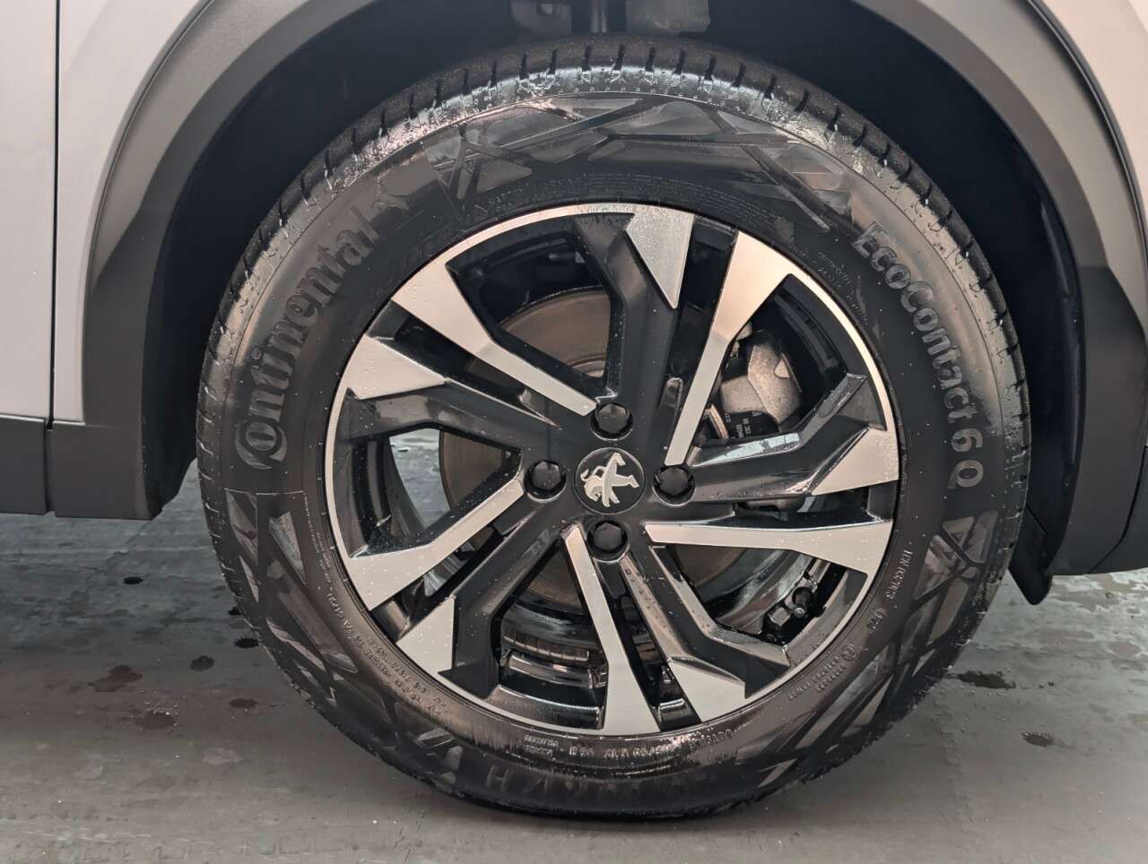 2023 PEUGEOT E-2008 2023 PEUGEOT E-2008