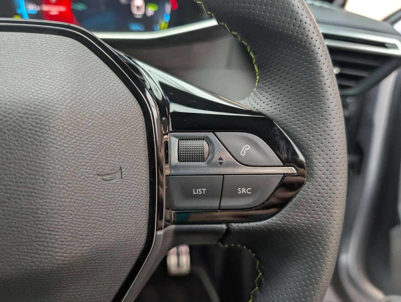 2023 PEUGEOT E-2008 2023 PEUGEOT E-2008