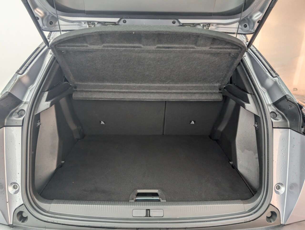 2023 PEUGEOT E-2008 2023 PEUGEOT E-2008